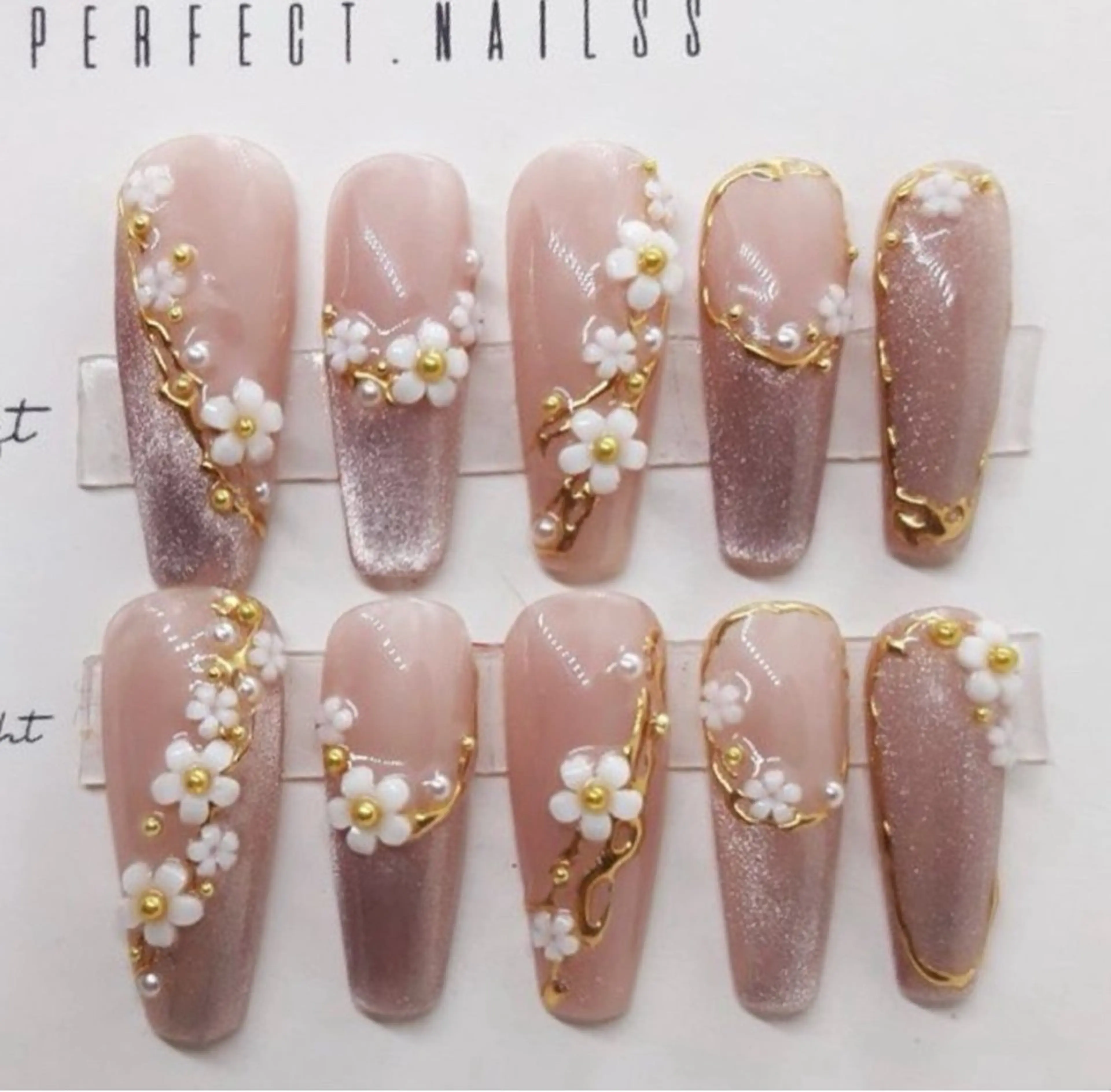 ネイル オーロラネイル チークネイル 長さ出し フットネイル フレンチネイル Lee Nails チップ長さだし専門店のネイルデザイン