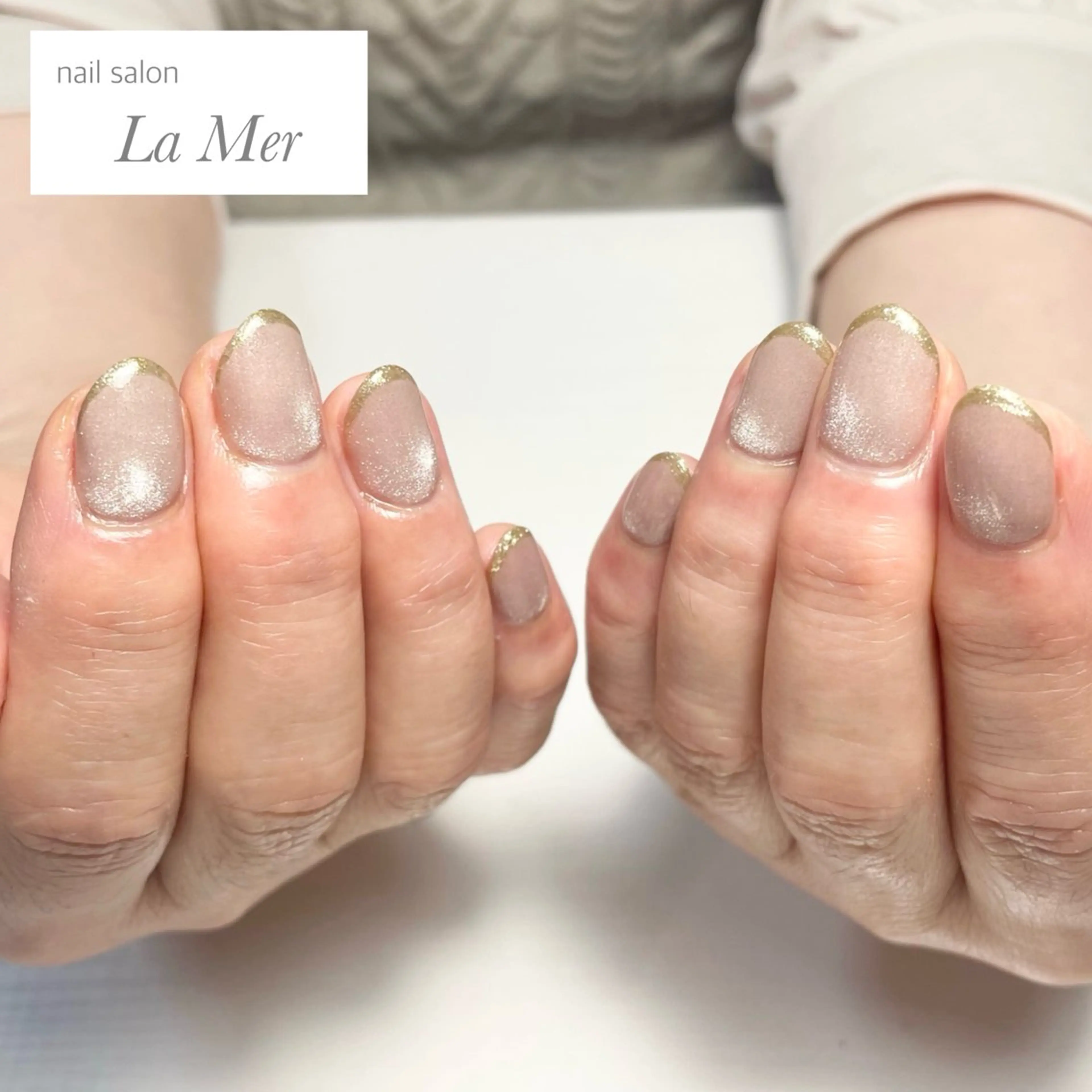 ネイル フレンチネイル ラメ(グリッター) マグネットネイル マグネットフレンチ オフィスネイル nailsalon La Merのネイルデザイン