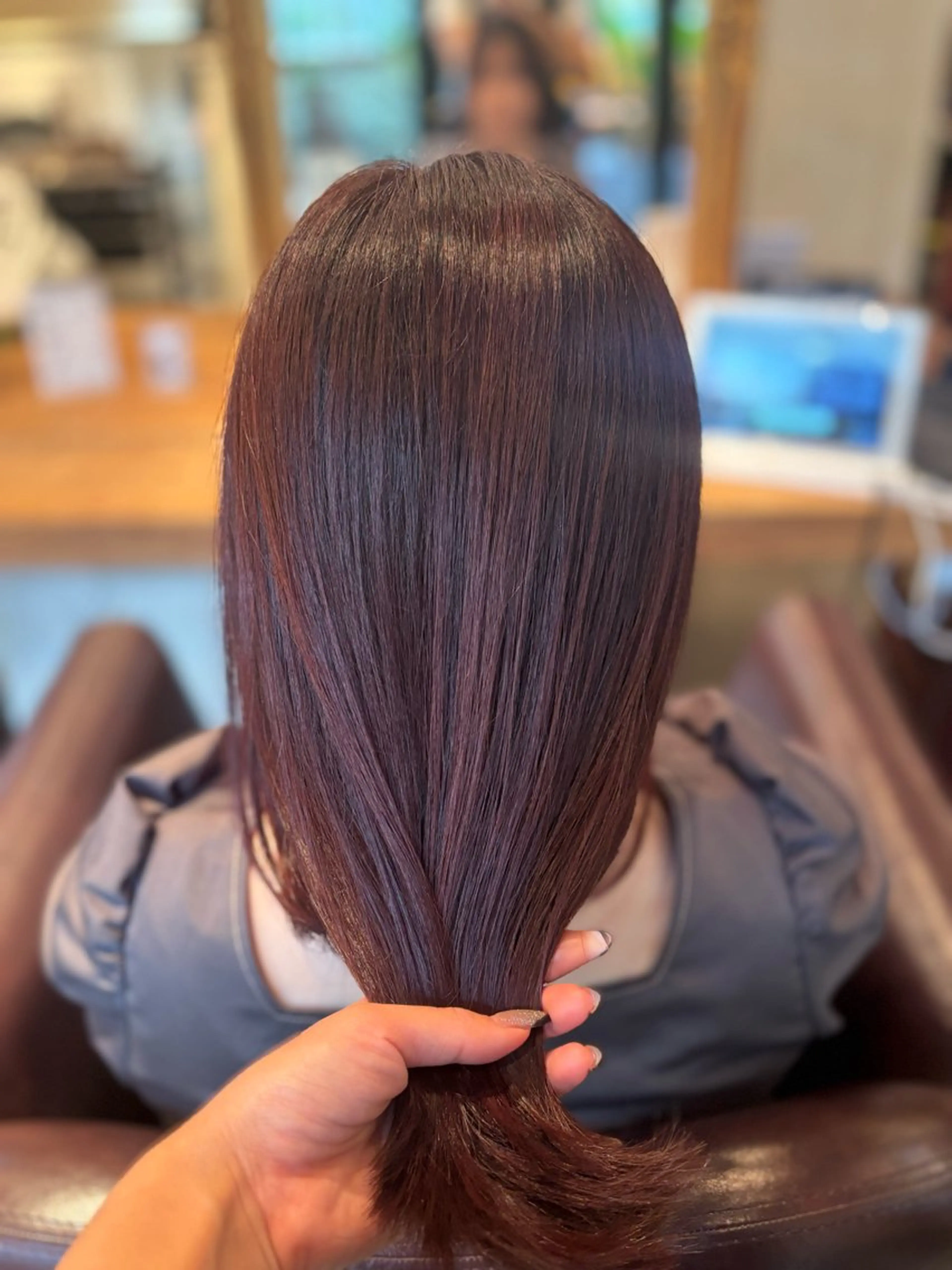 セミロング カラー カシス 髪質改善カラー ブラウン🤎YUMEのヘアスタイル