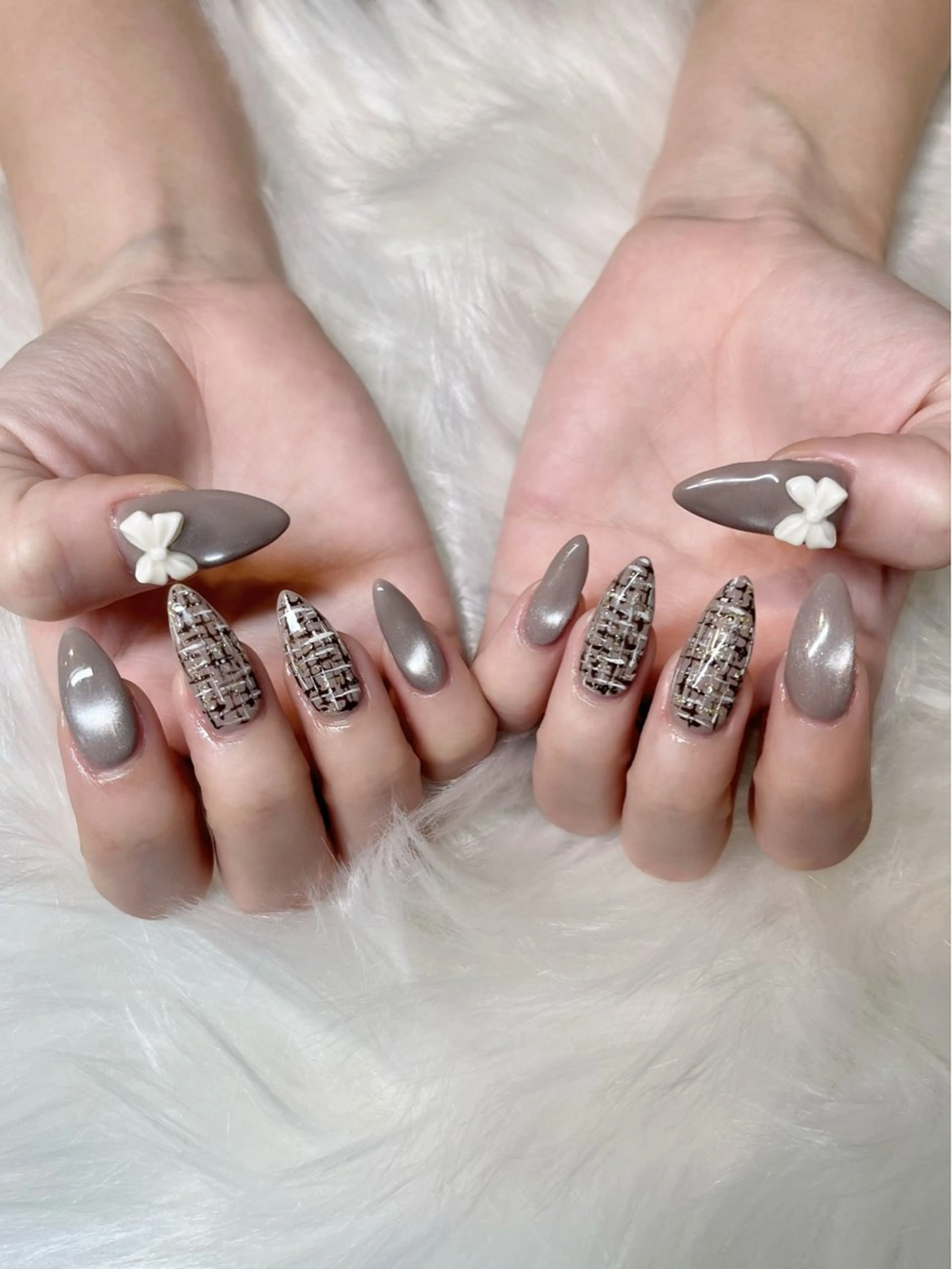 ネイル マグネットネイル ツイードネイル Bianca市川 高橋🍒のネイルデザイン