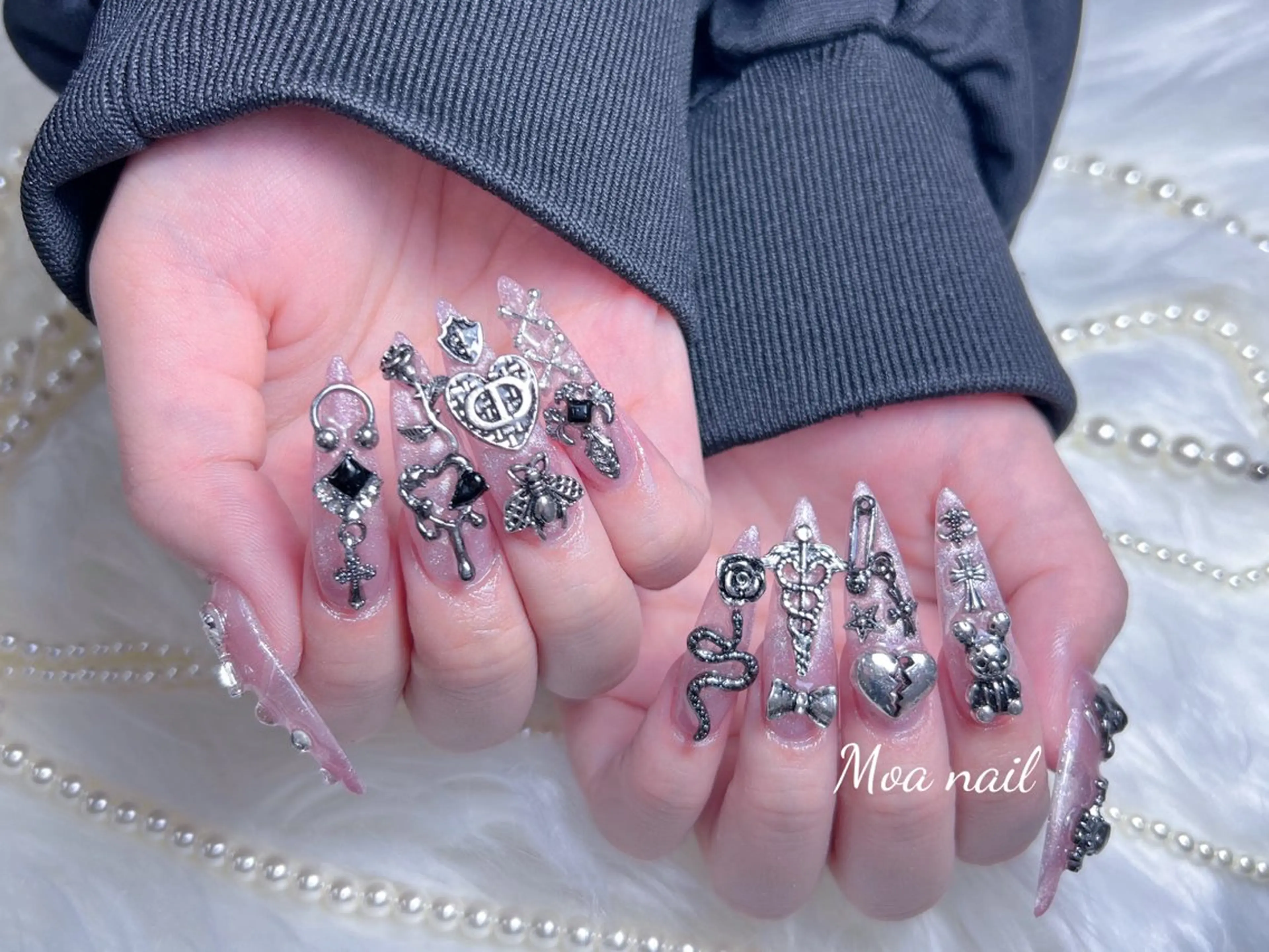 ネイル 長さ出し キラキラネイル リボン スカルプネイル シンプルネイル ハンドネイル Moa nailのネイルデザイン