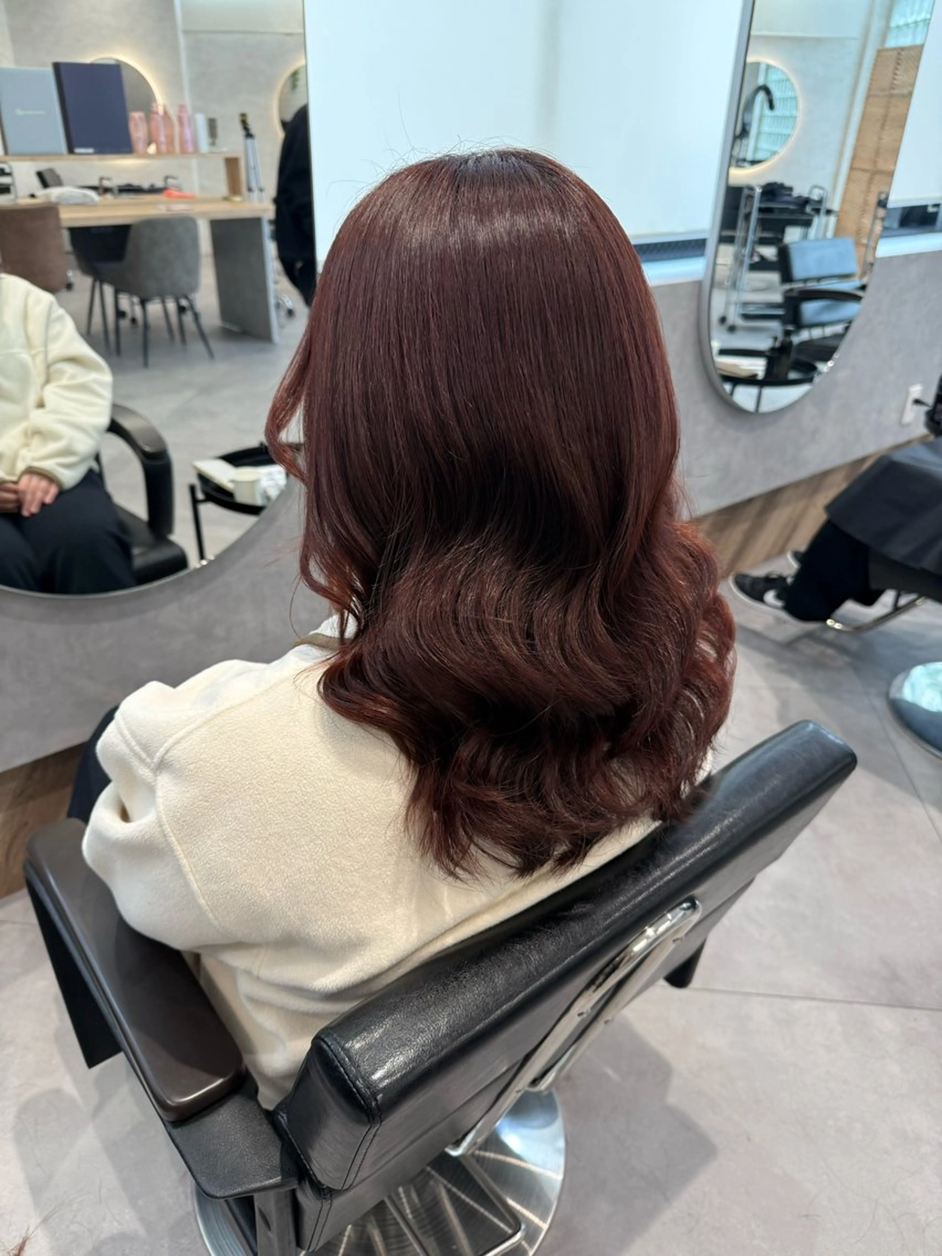 ミディアム 髪質改善 トリートメント ヘアカラー トリートメント 柴田樹/大人可愛い 艶髪カラー/髪質改善のヘアスタイル