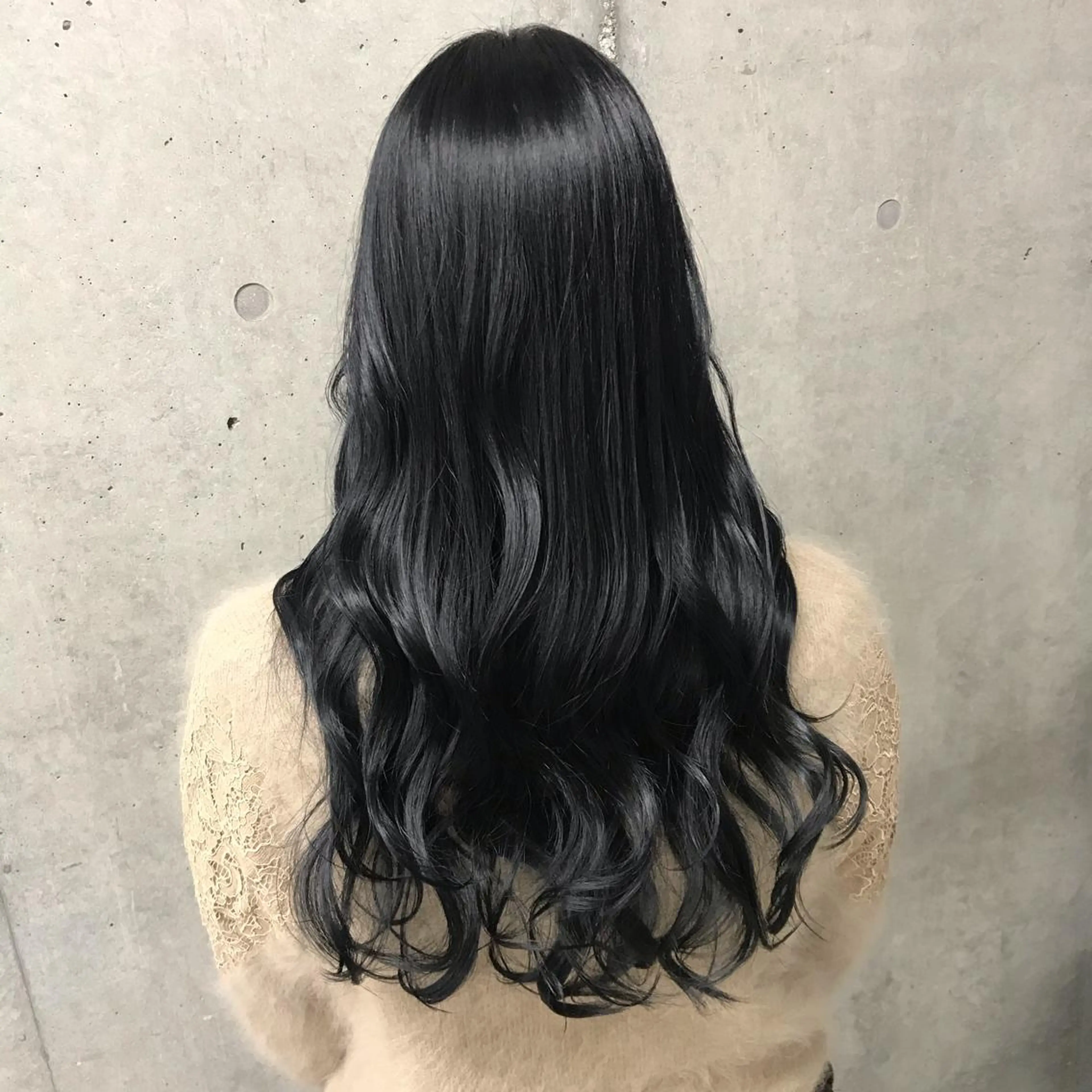 ロング 横山 奈央のヘアスタイル