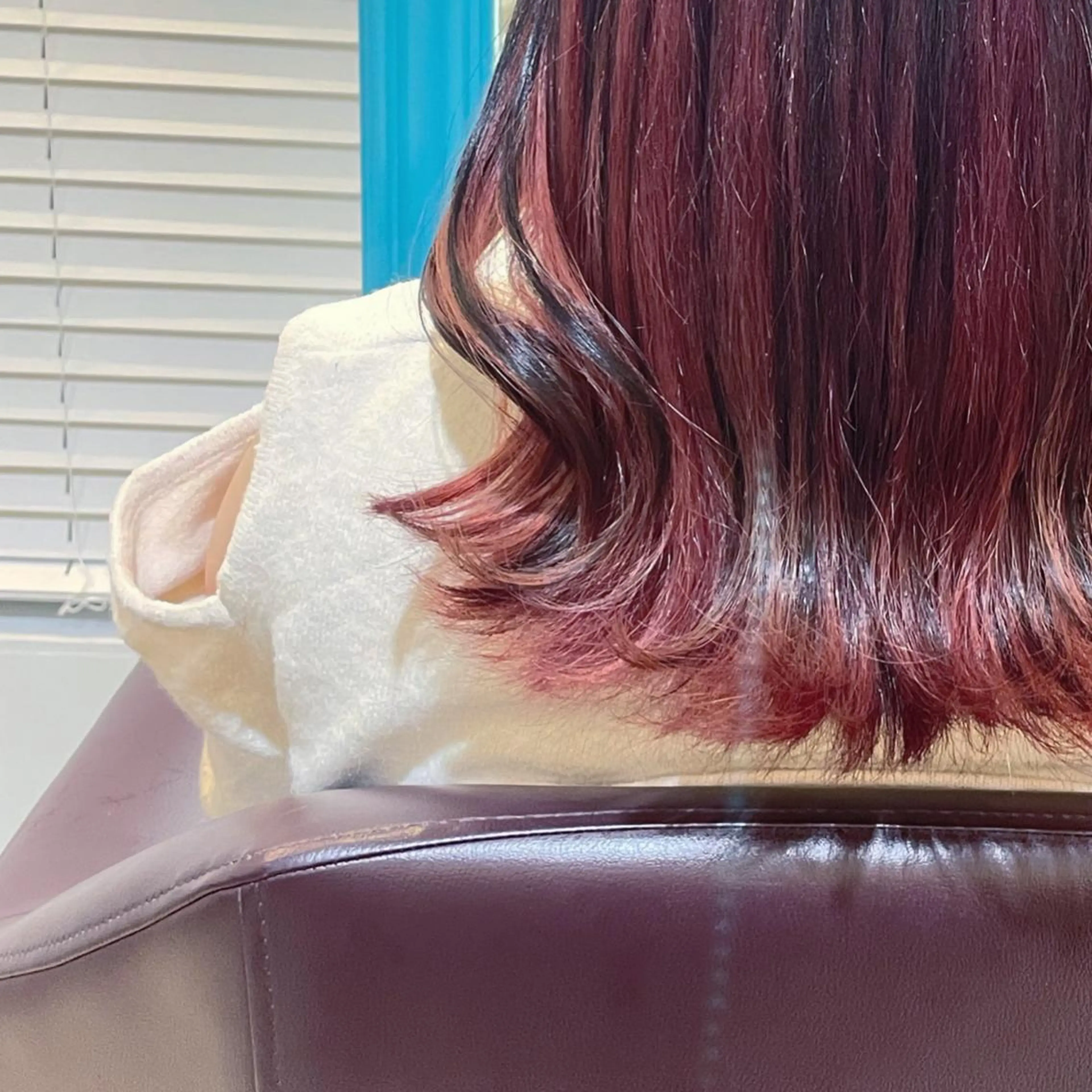 セミロング カラー ブリーチ デザインカラー 夏井 沙織のヘアスタイル