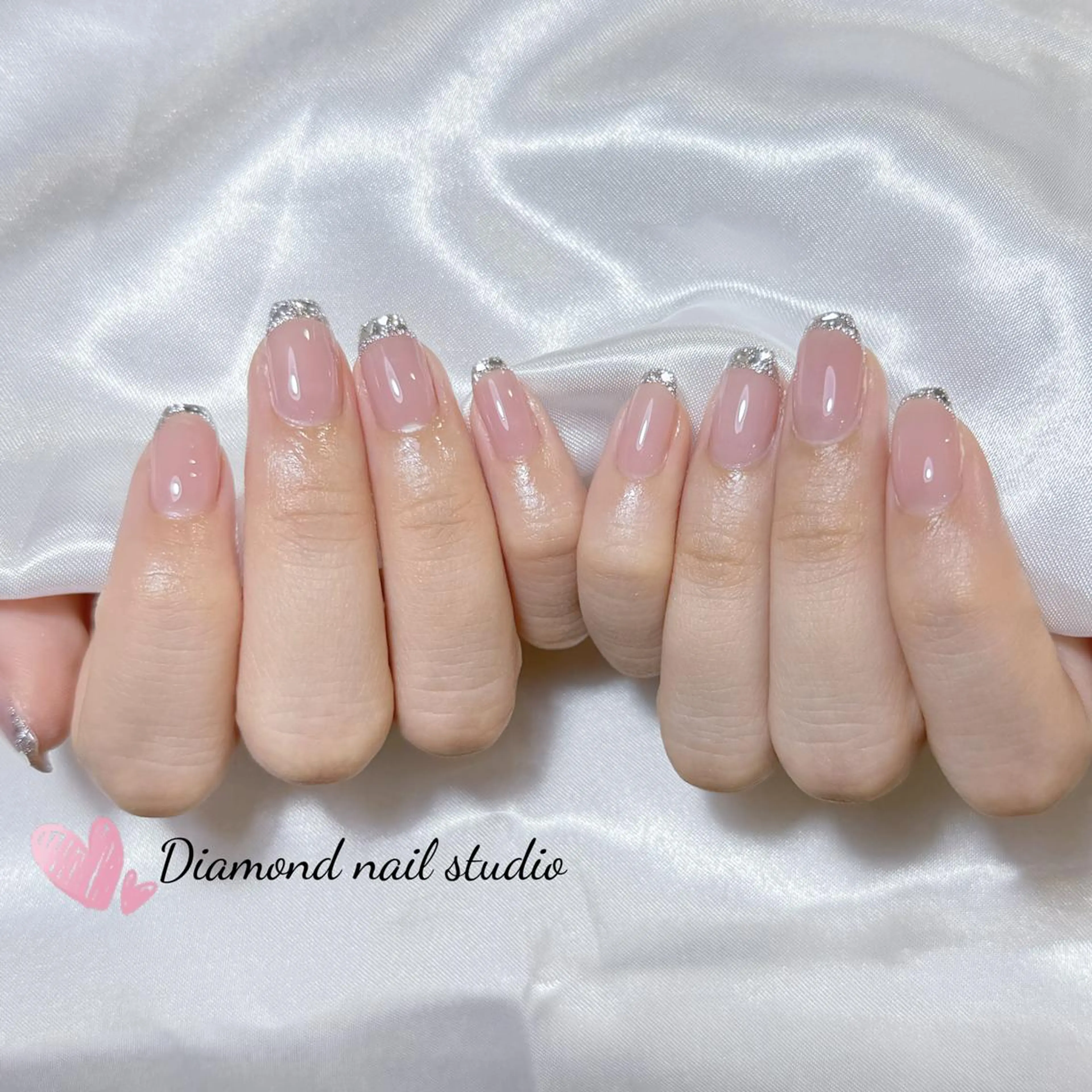 ネイル アートネイル オーロラネイル ガーリー キラキラネイル 韓国ネイル ハンドネイル DIANMOND NAIL🌸のネイルデザイン