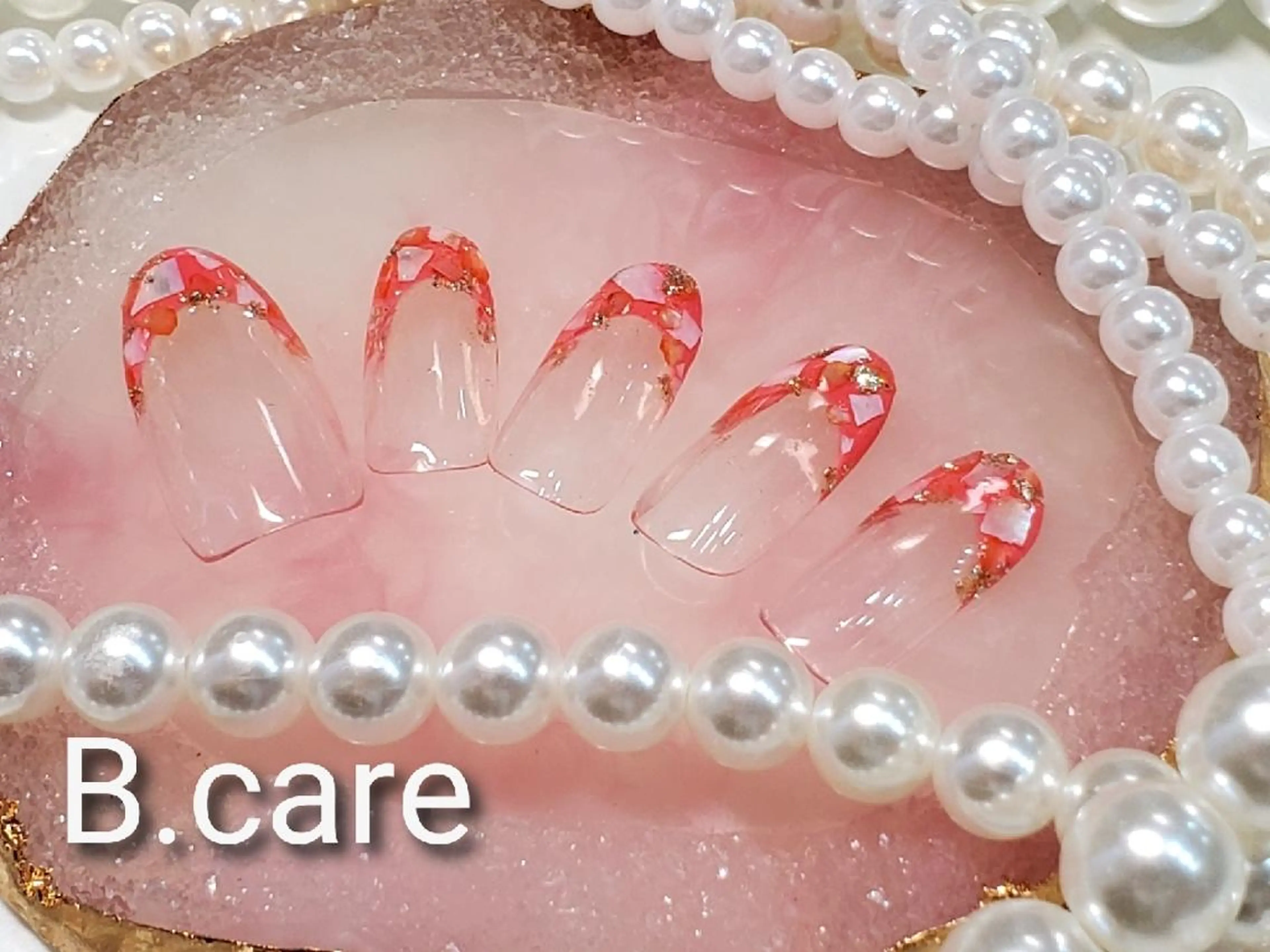 ネイル B.care自由ヶ丘所属・早坂  のネイルデザイン