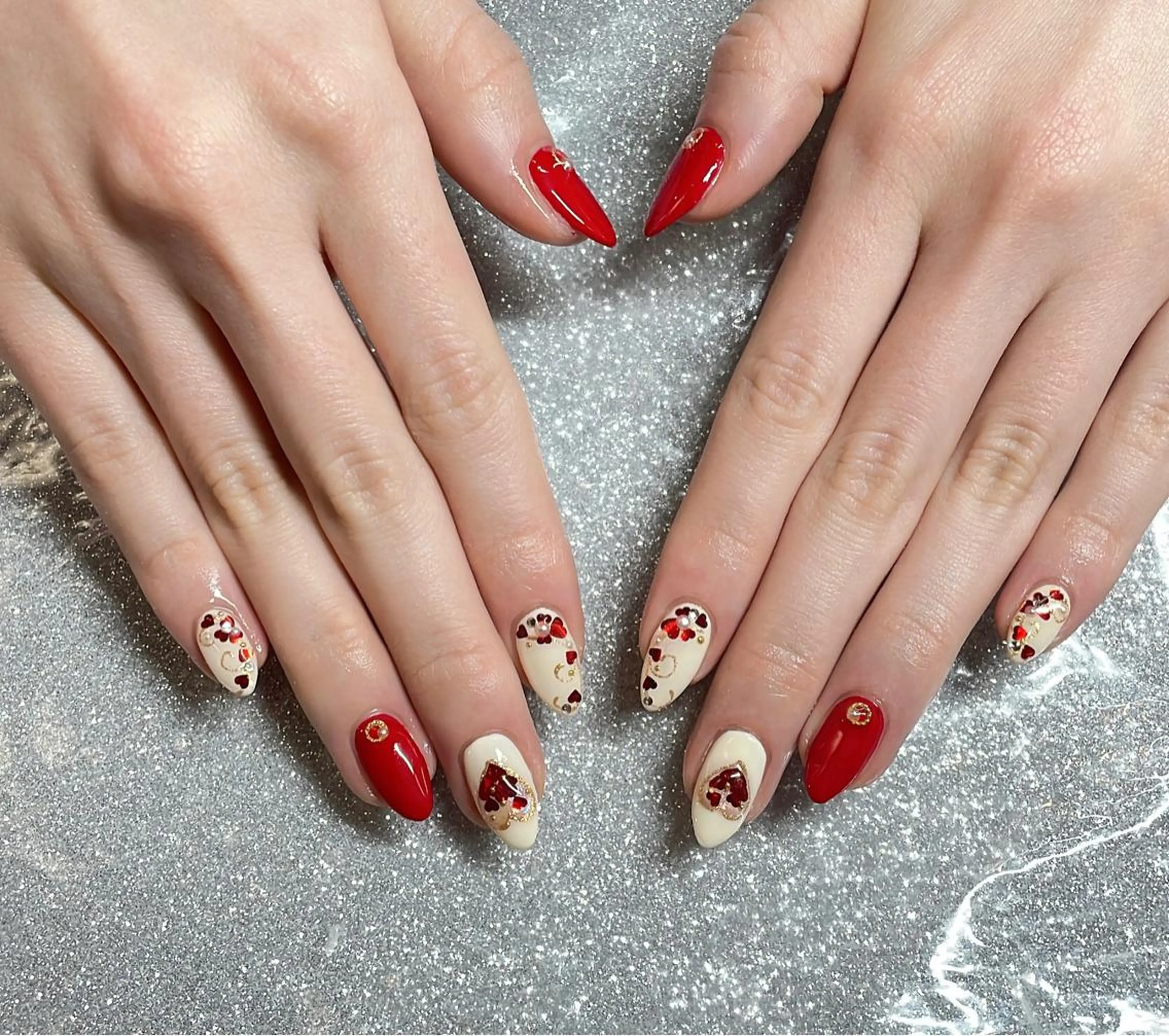 ネイル ハンドネイル VIERU 🌈🎀💖のネイルデザイン