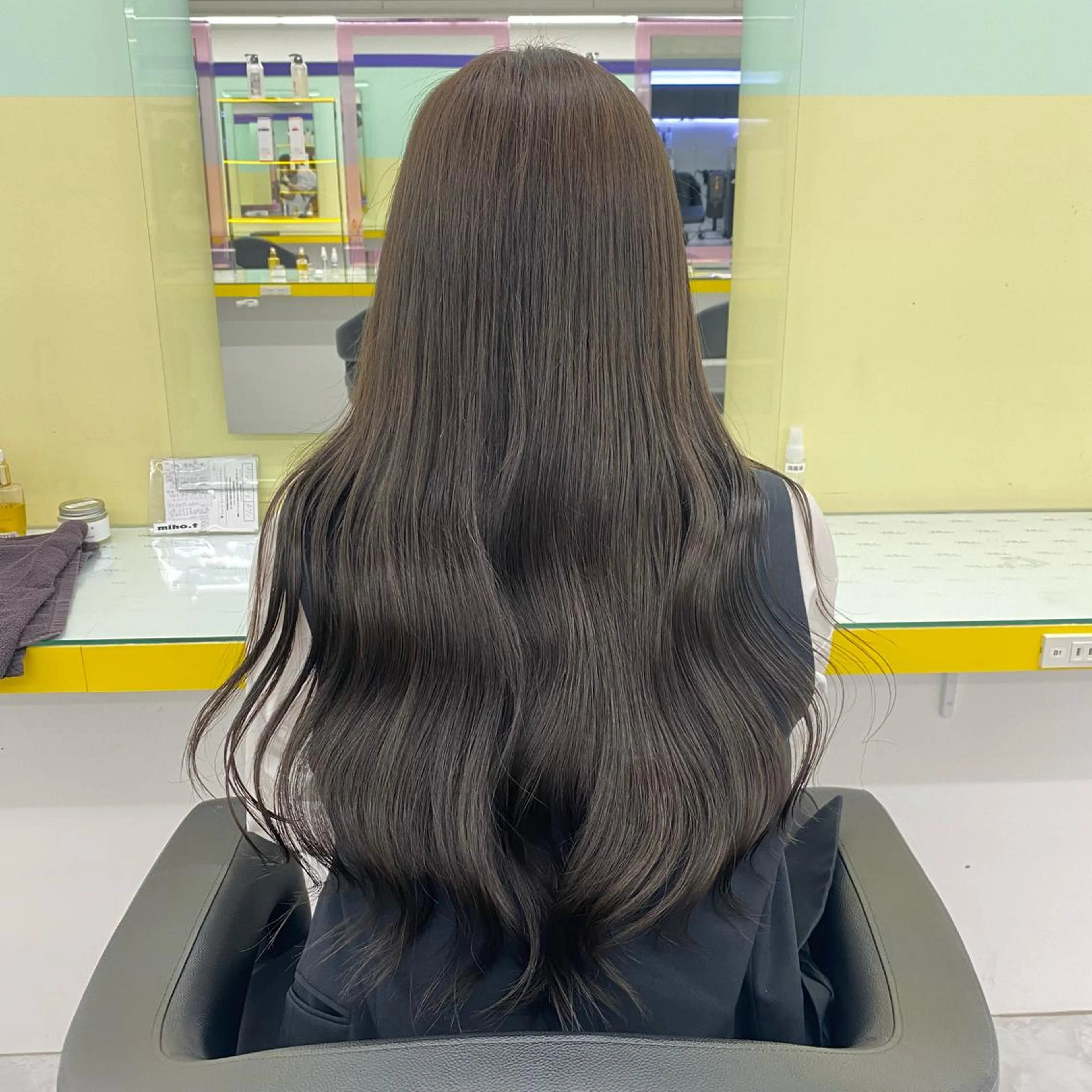 セミロング カラー パーマ ヘアアレンジ メンズ キッズ ネイル マツエク・マツパ アイブロウ グレージュ Lumo所属・💖横浜ブリーチなし 💖MIHOのヘアスタイル