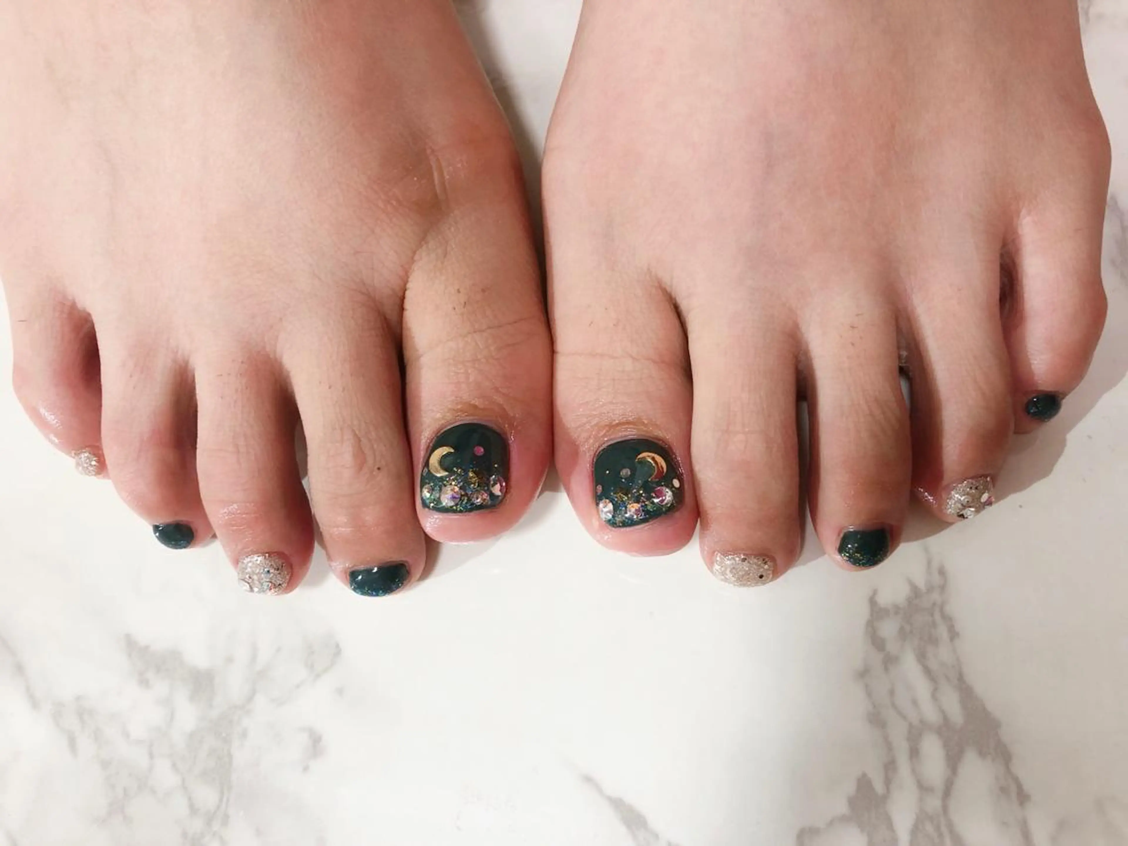 ネイル フットネイル Regaro i.sのネイルデザイン