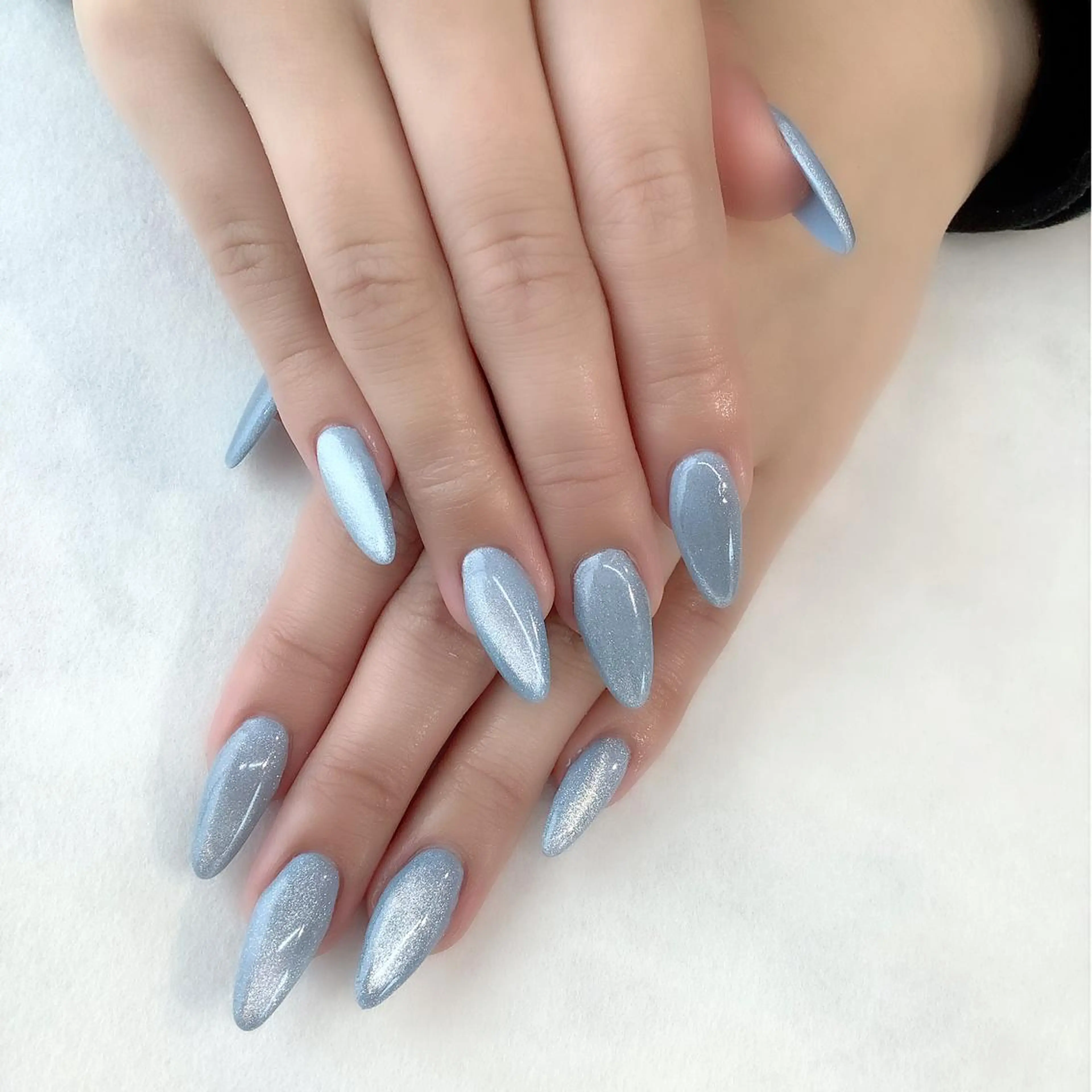 ネイル マグネットネイル ハンドネイル 💎🐰 saki. m 🐰💎のネイルデザイン