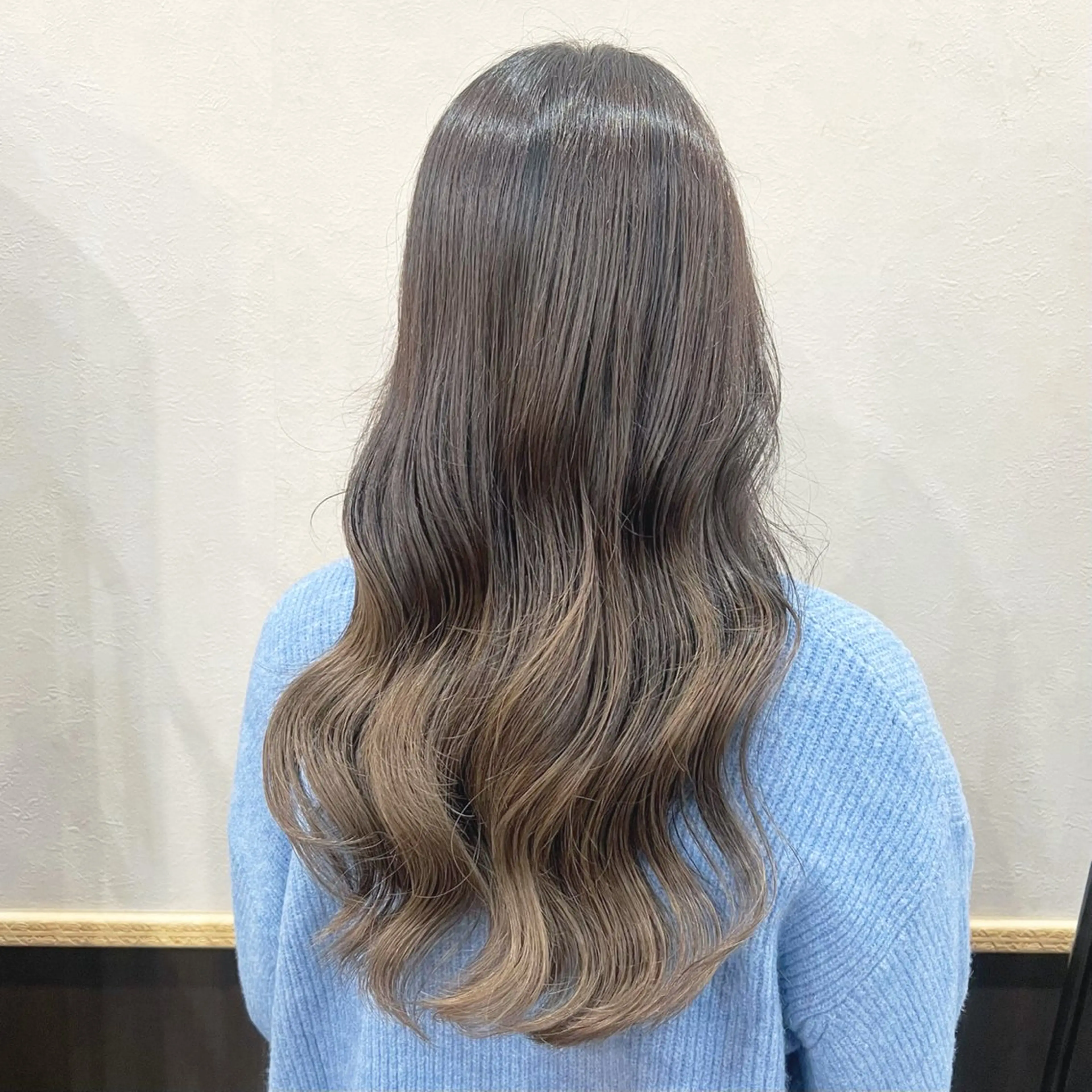 ロング カラー ヘアカラー JUNSHIN🦋 ヘアセット／カラーのヘアスタイル