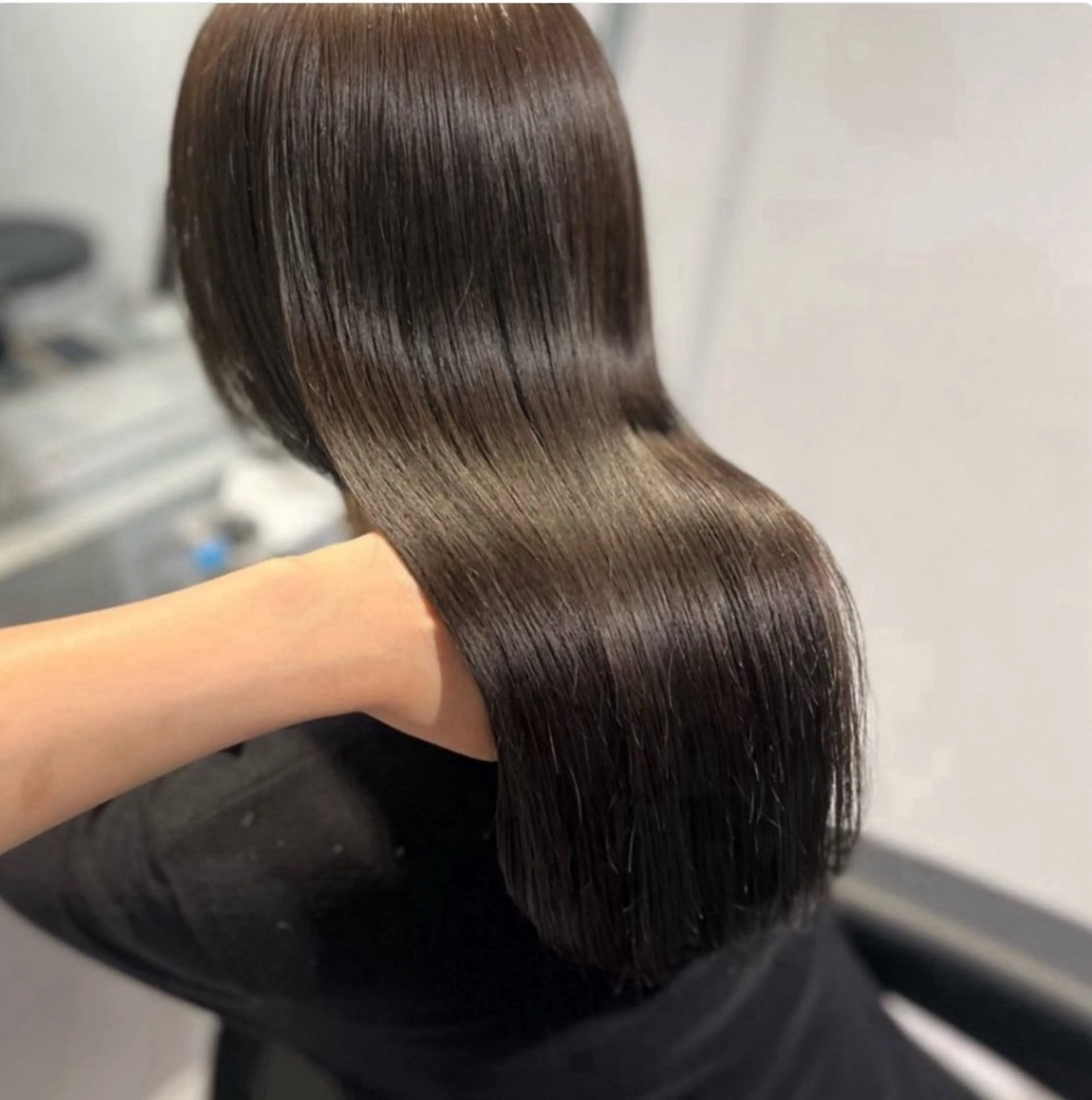 ロング カラー 🫧うる艶トレンド 🫧透明感カラーのヘアスタイル