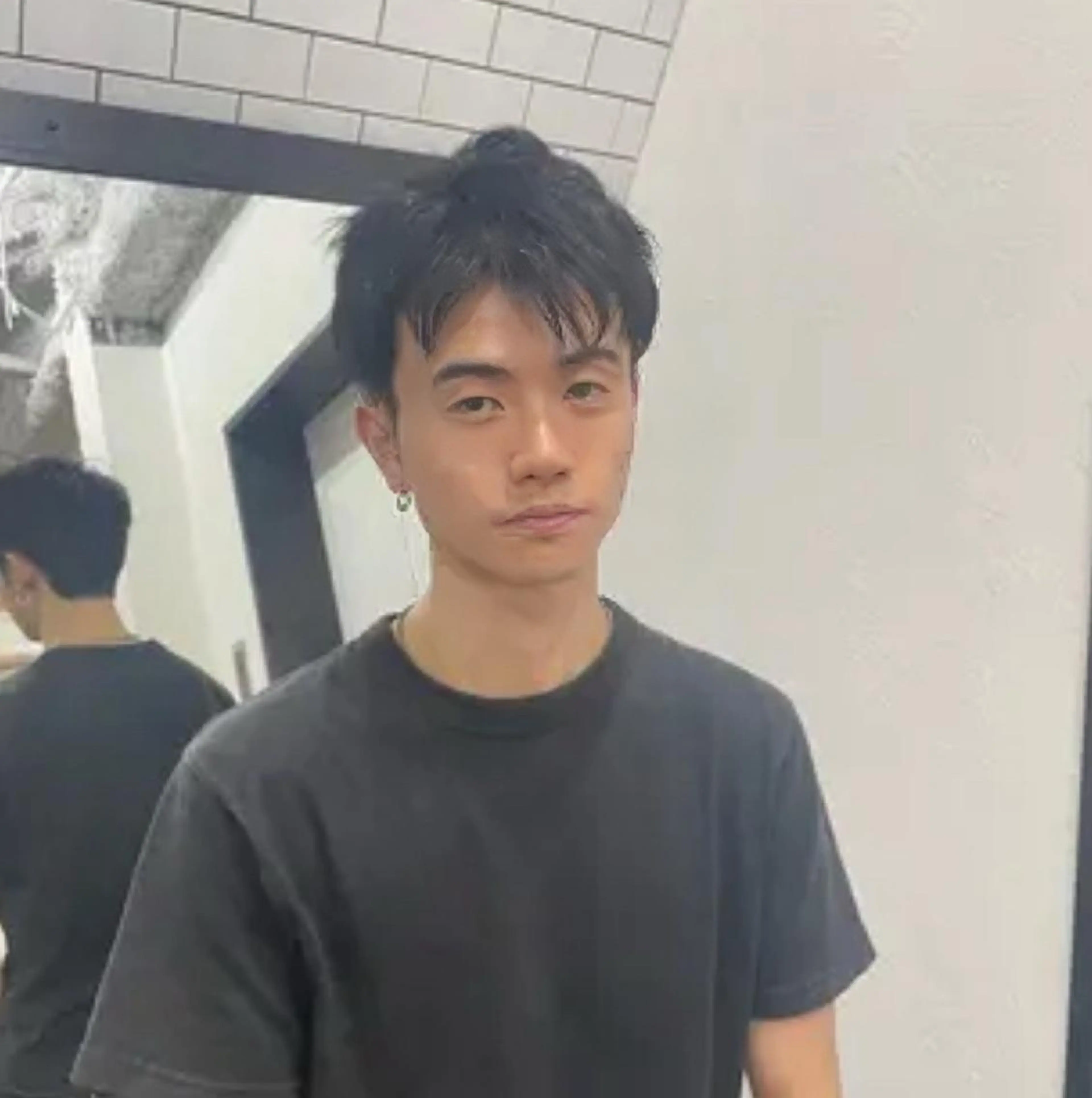 ショート くせ毛 ショートヘア カット legare メンズ カット　山本　真之介のヘアスタイル