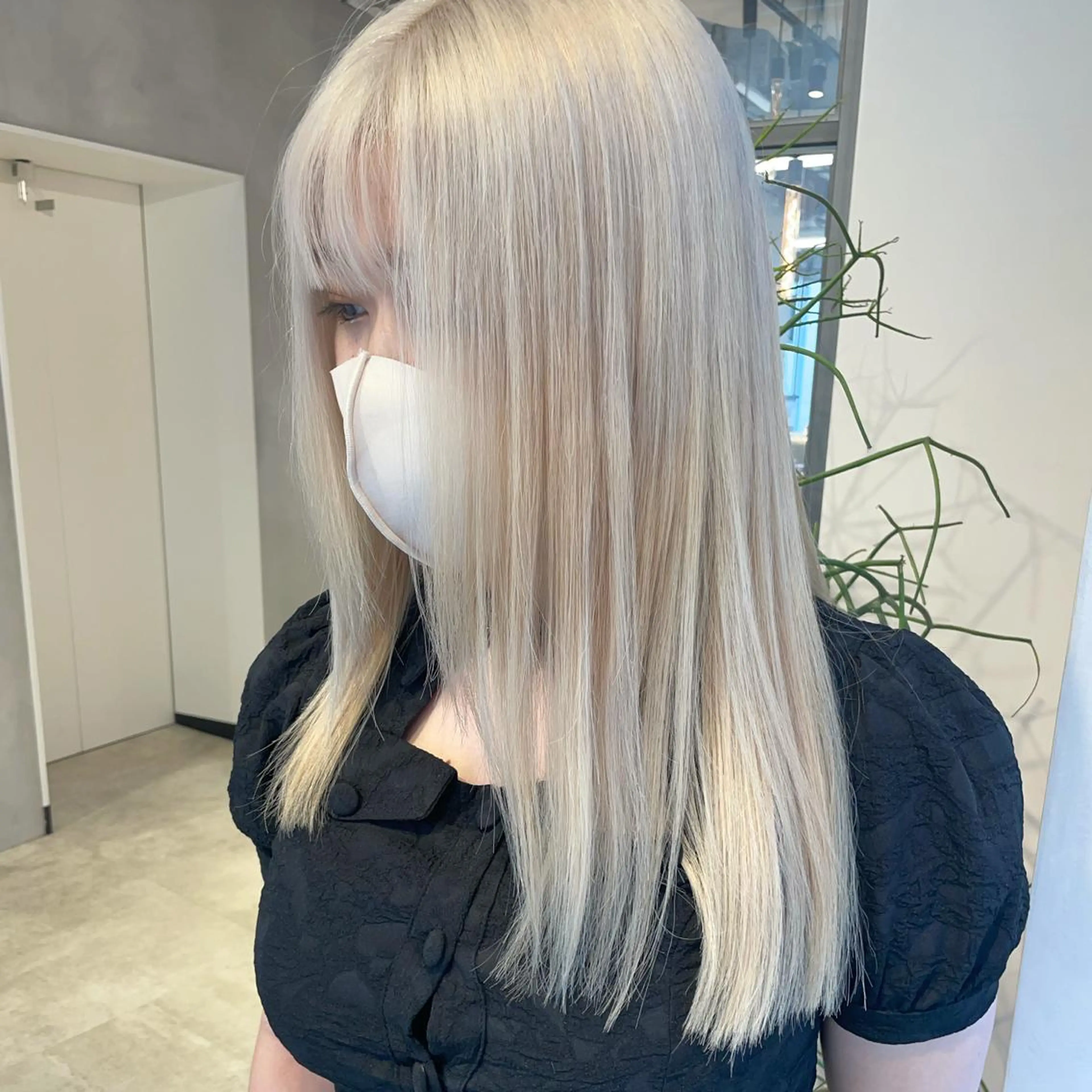 🧝🏻‍♀️ブリーチ履歴もまっすぐに🫧酸熱ストレート🫧の写真