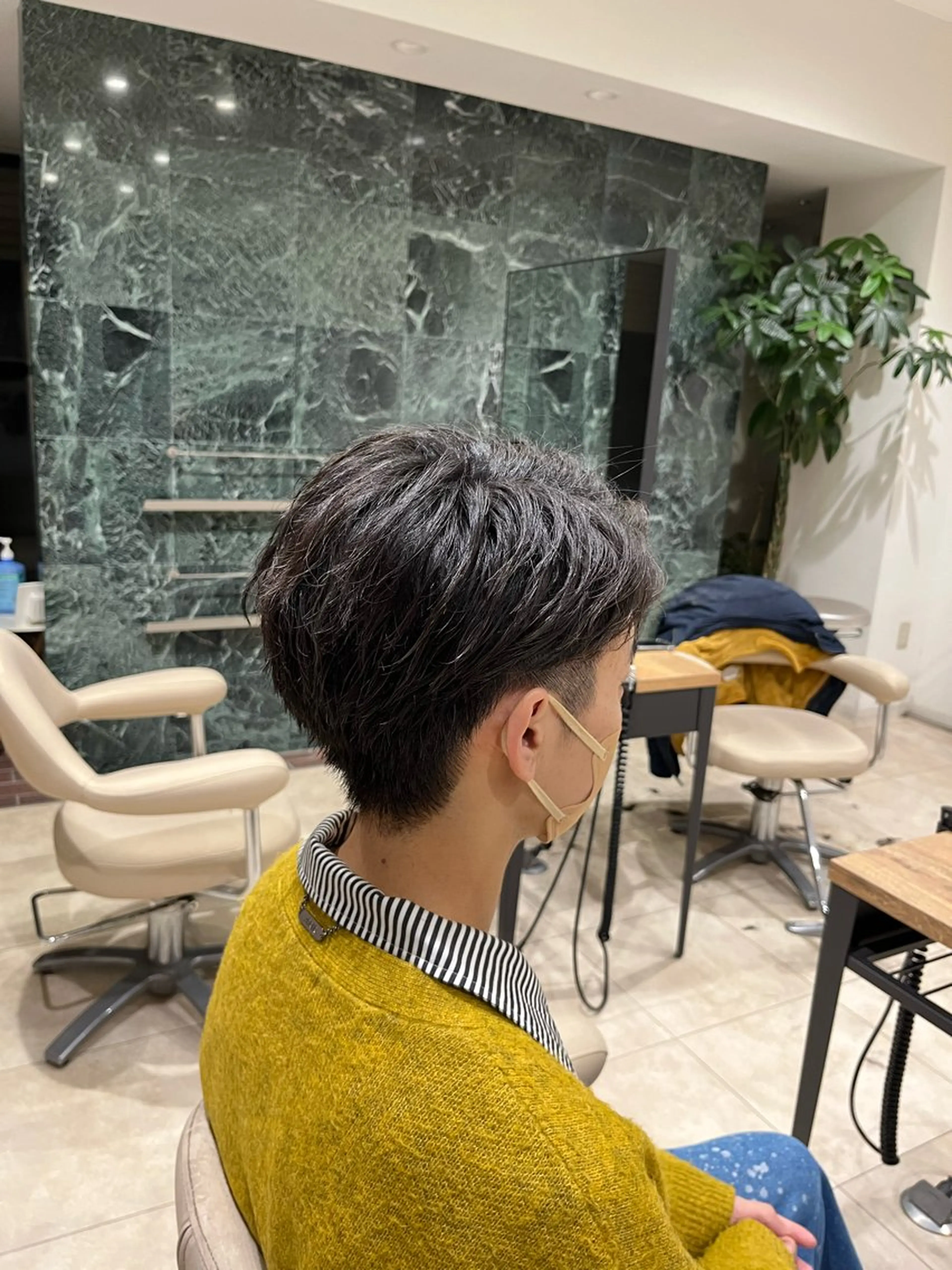 メンズ メンズショート 髪の修復専門サロン　hair place VIVE所属・KOTA / ハイトーン/髪質改善のヘアスタイル