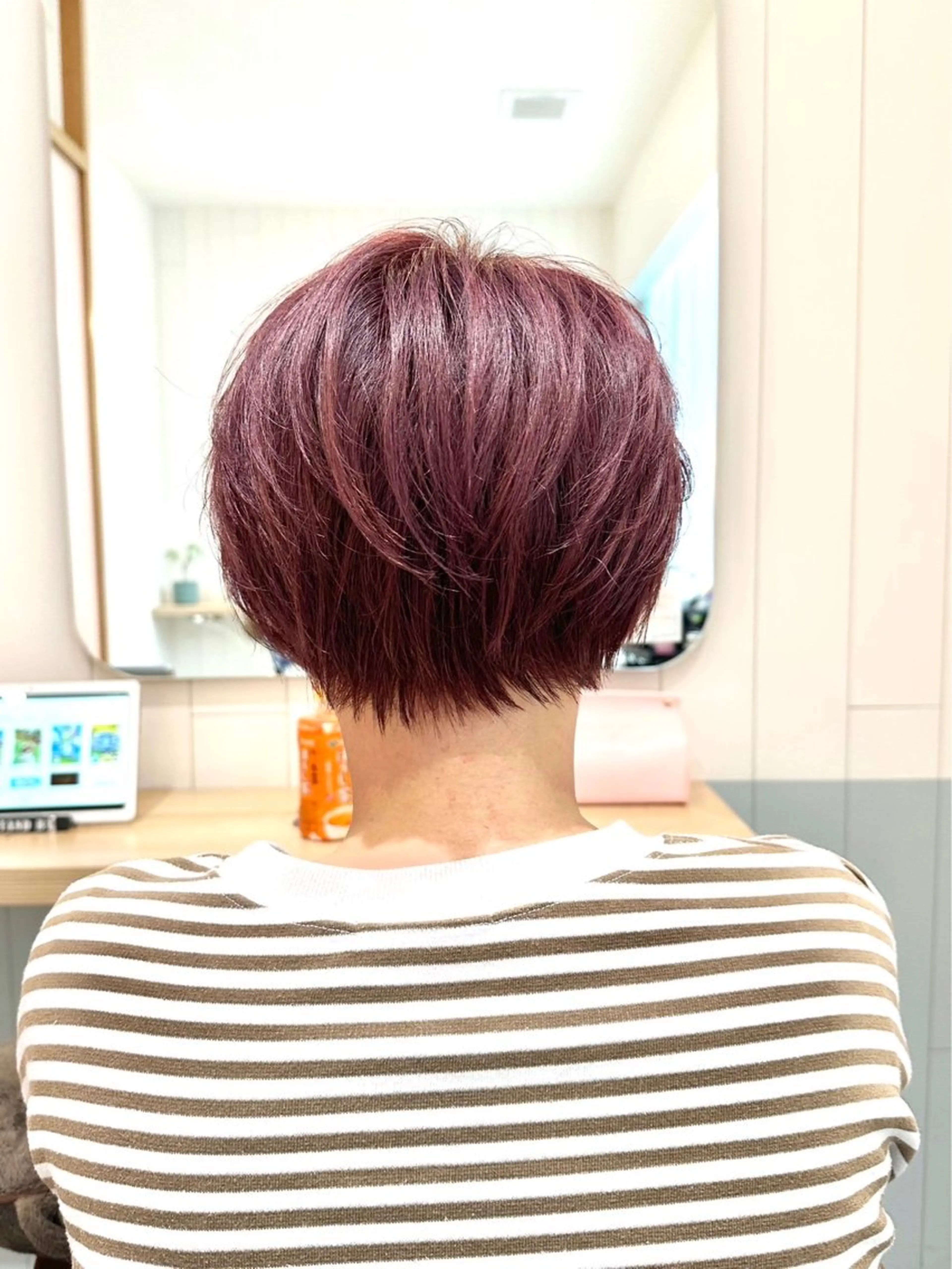 ショート カラー ボルドーカラー Re:berta所属・メンズパーマ・ カット モリヤ🌺のヘアスタイル