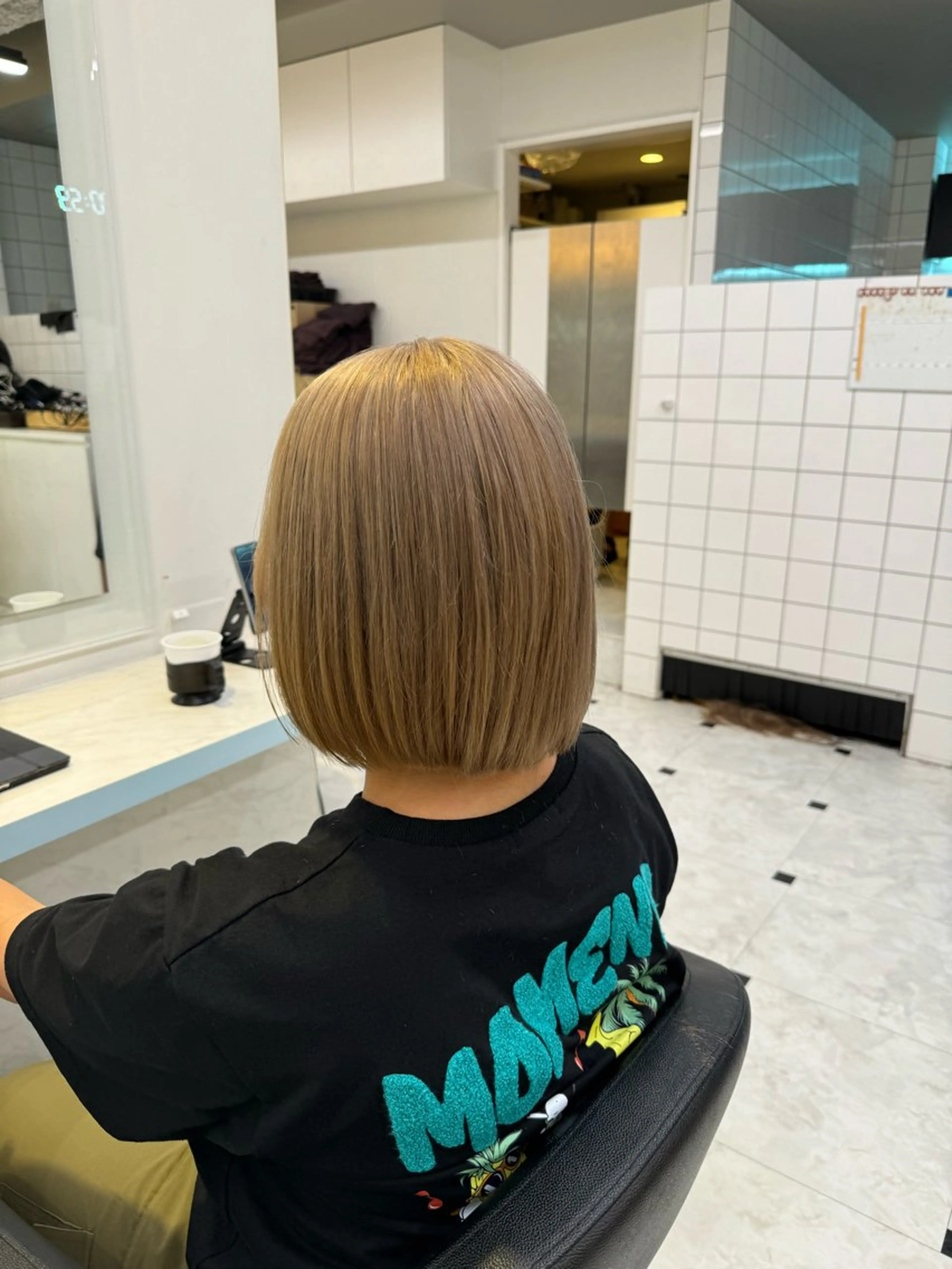 ミディアム カラー ヘアカラー 🩷モテ髪＆透明感 🩷ミルクティー🩷のヘアスタイル