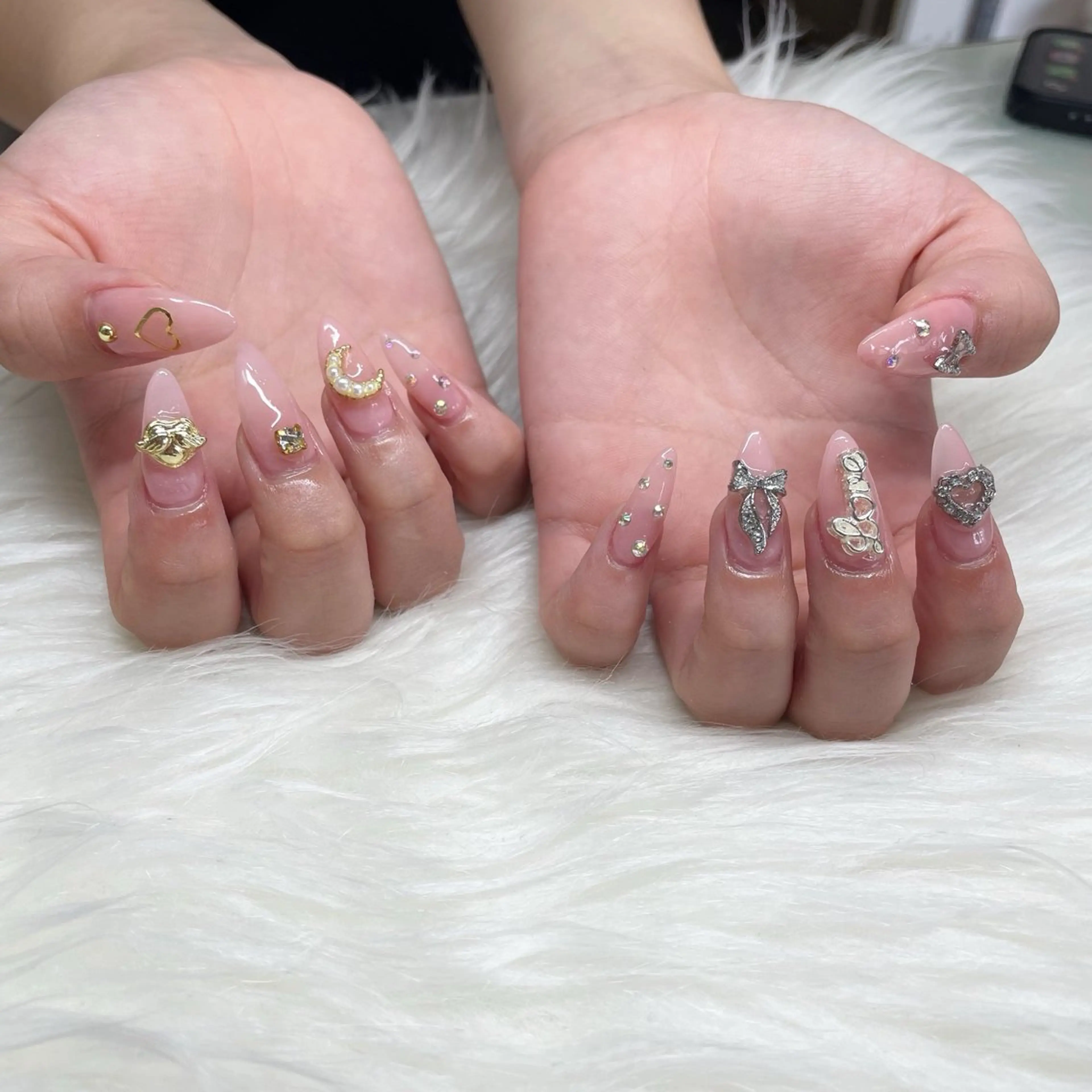 ロング ハンドネイル see love gritterのネイルデザイン