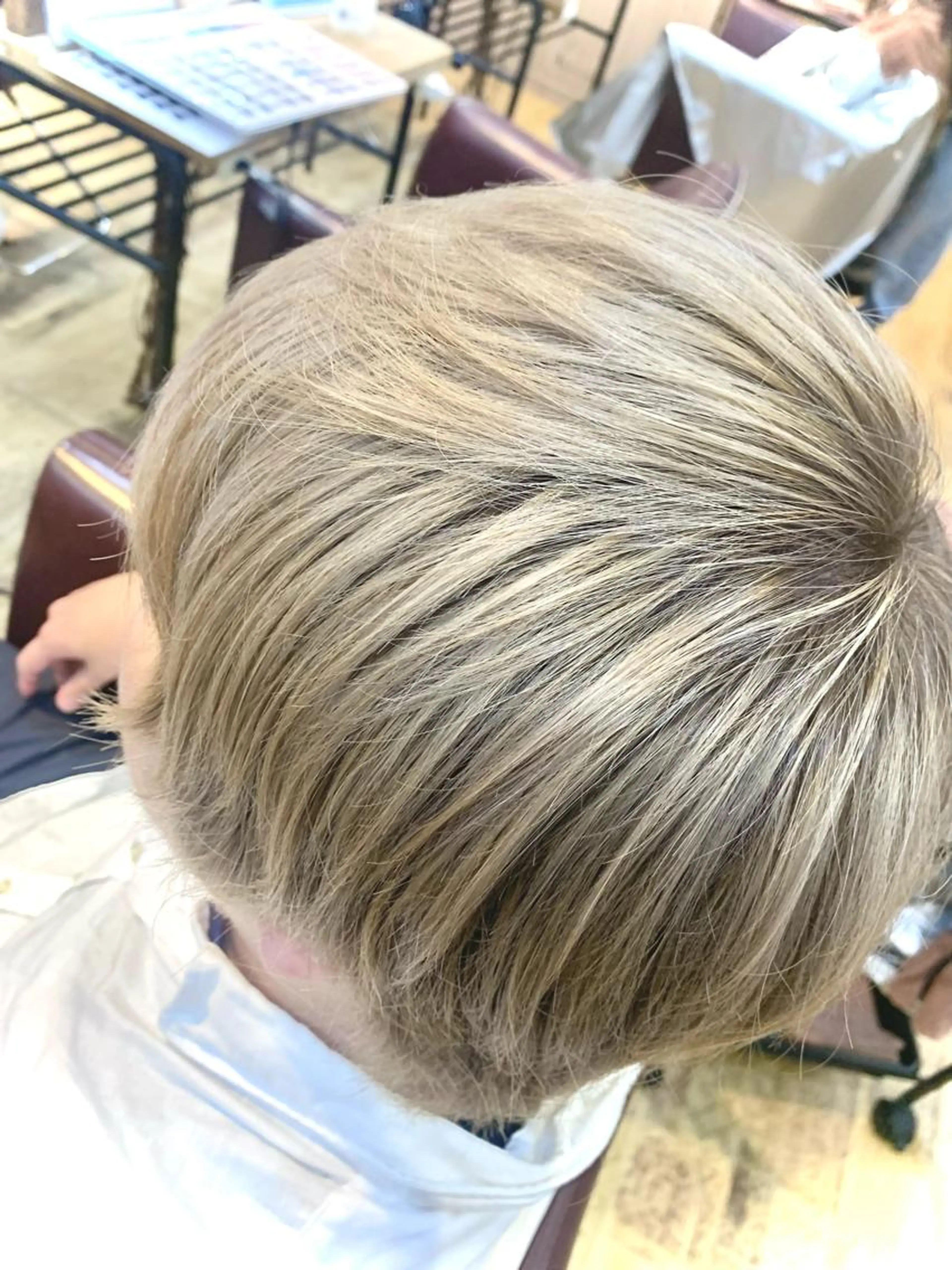 【メンズ限定✨】ケアブリーチ＋カット＋3stpトリートメント+ヘアオイル付き100ml🌱の写真