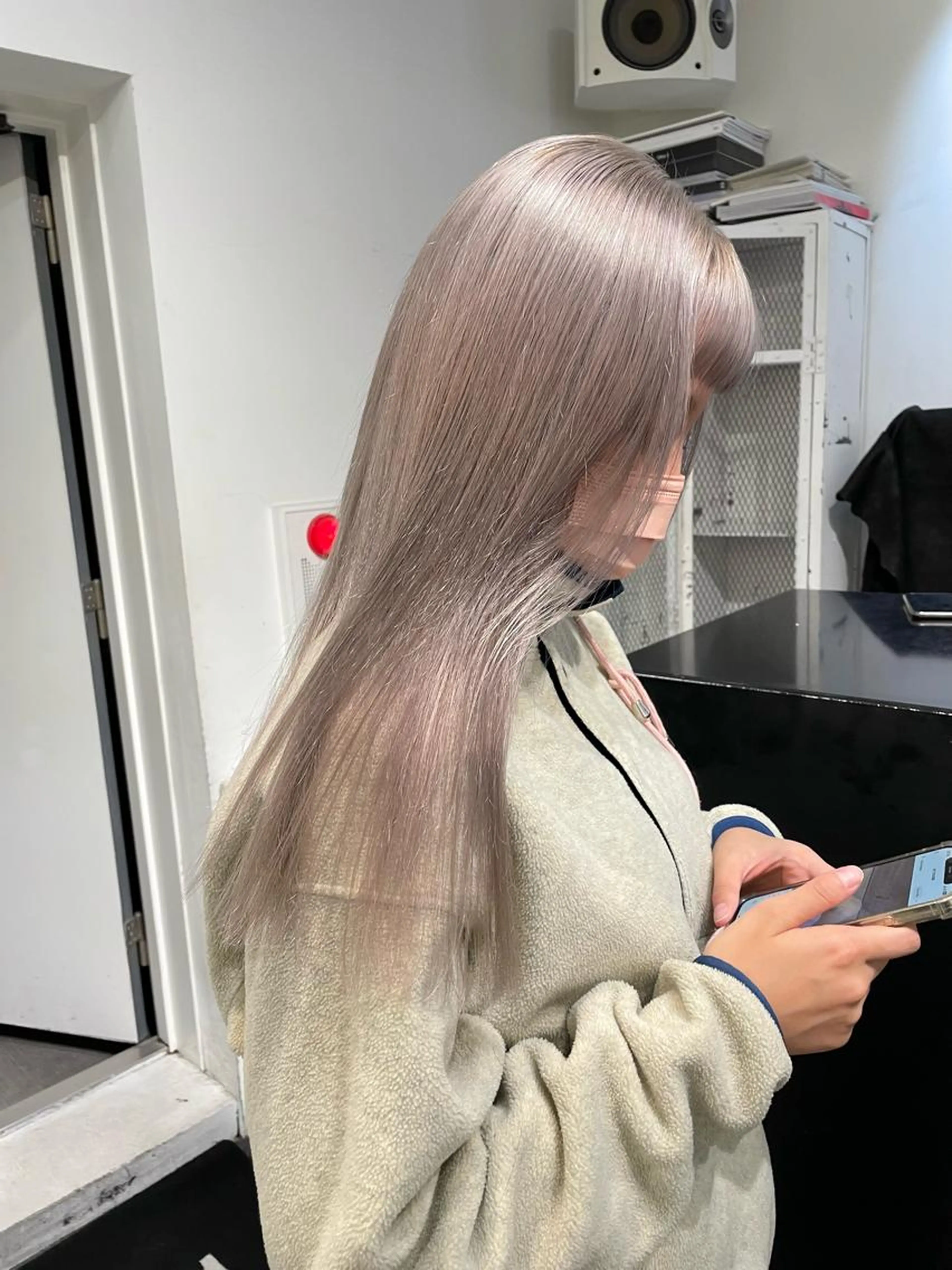 ブリーチ+透明感カラー+保湿トリートメント🌟の写真