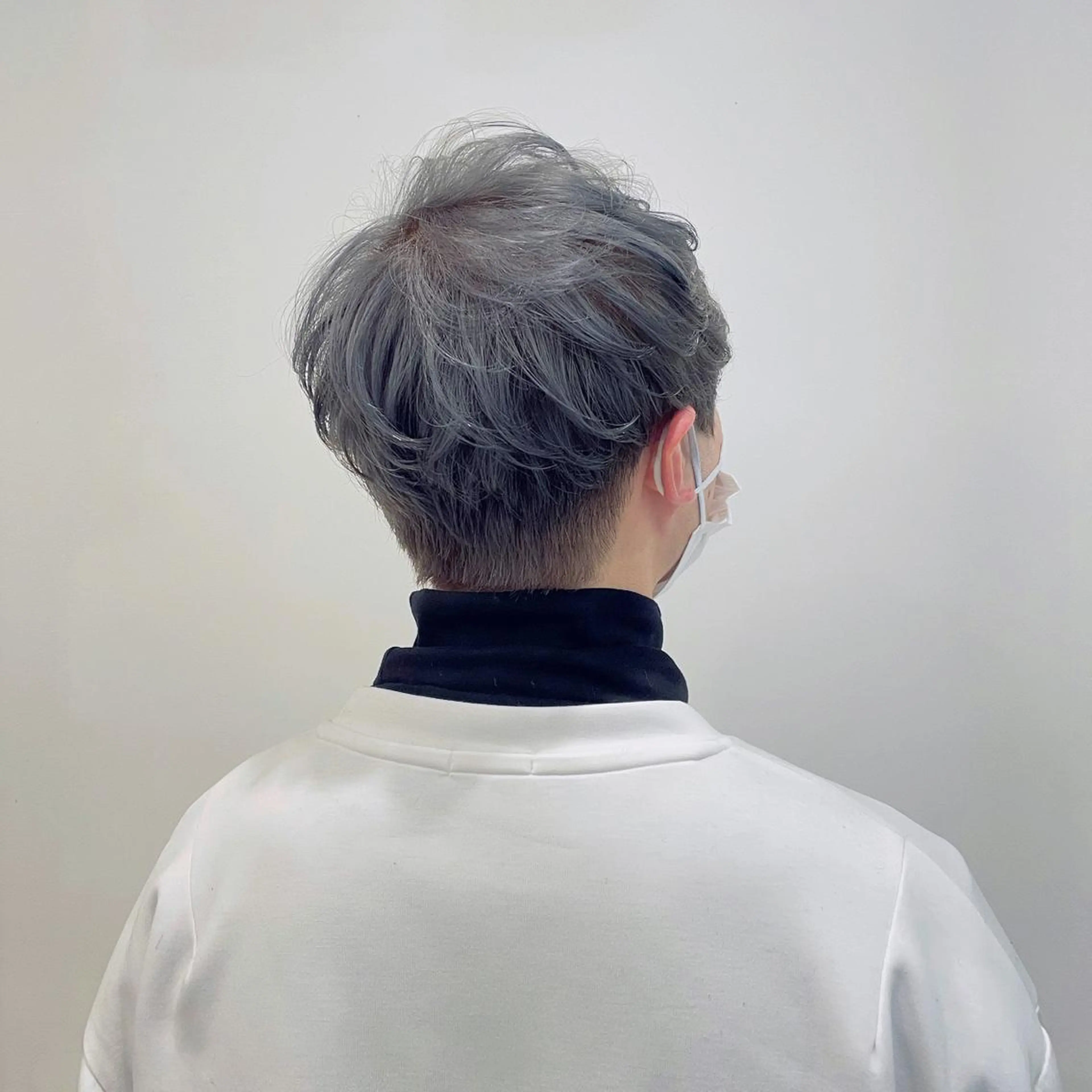 メンズ メンズブリーチ 夏井 沙織のヘアスタイル