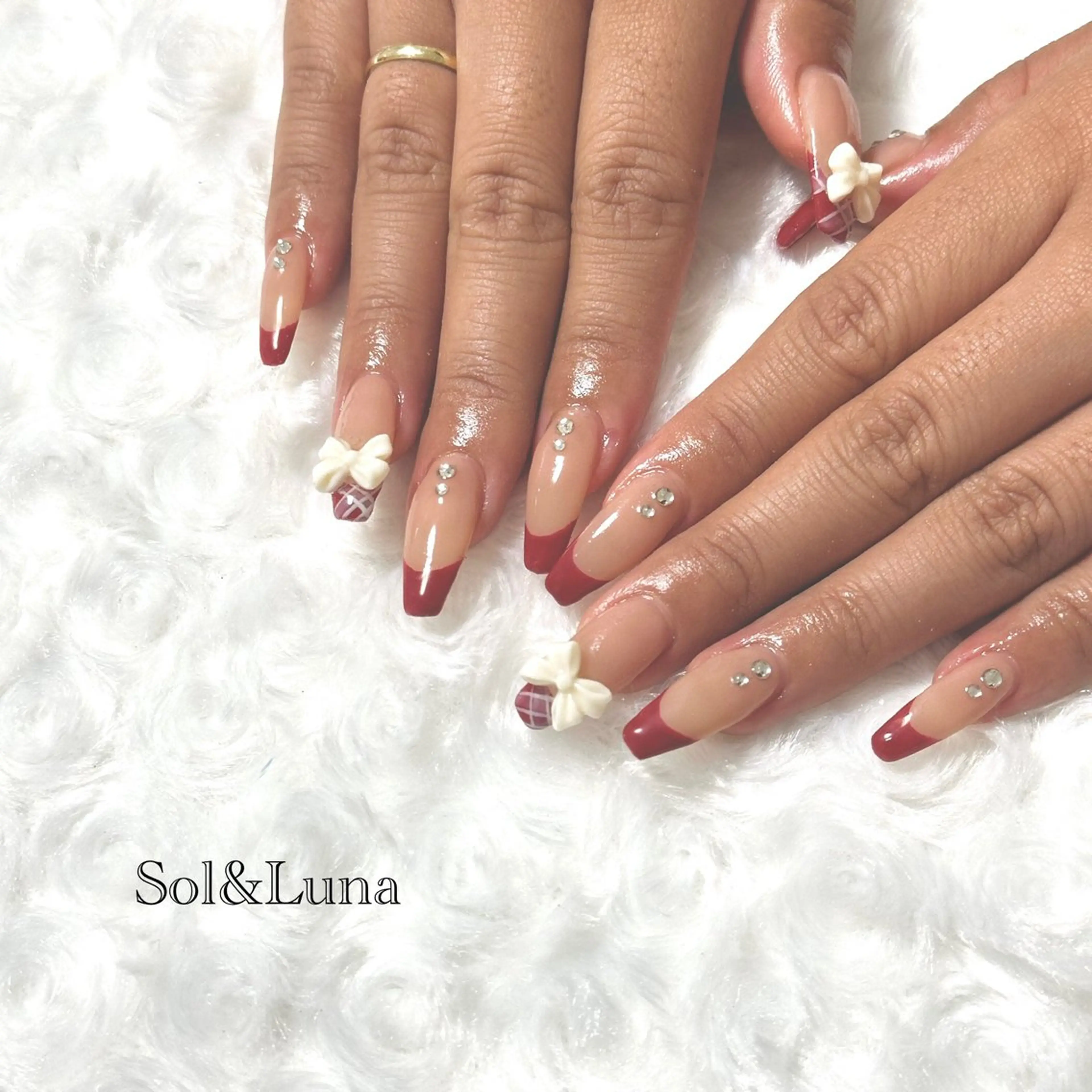 ネイル ~Sol&Luna~ Momonaのネイルデザイン