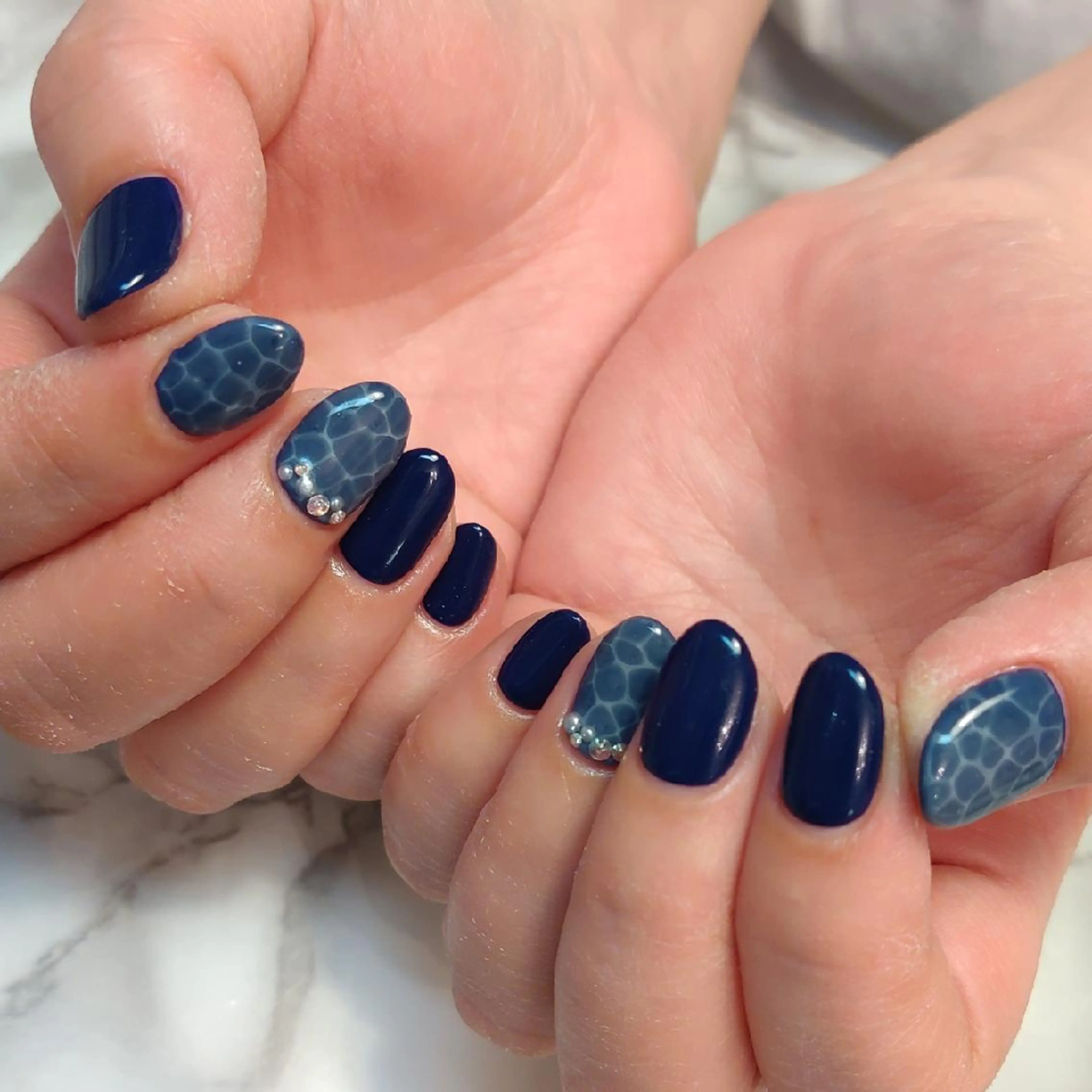 ネイル ジェヌインネイル 河内のネイルデザイン