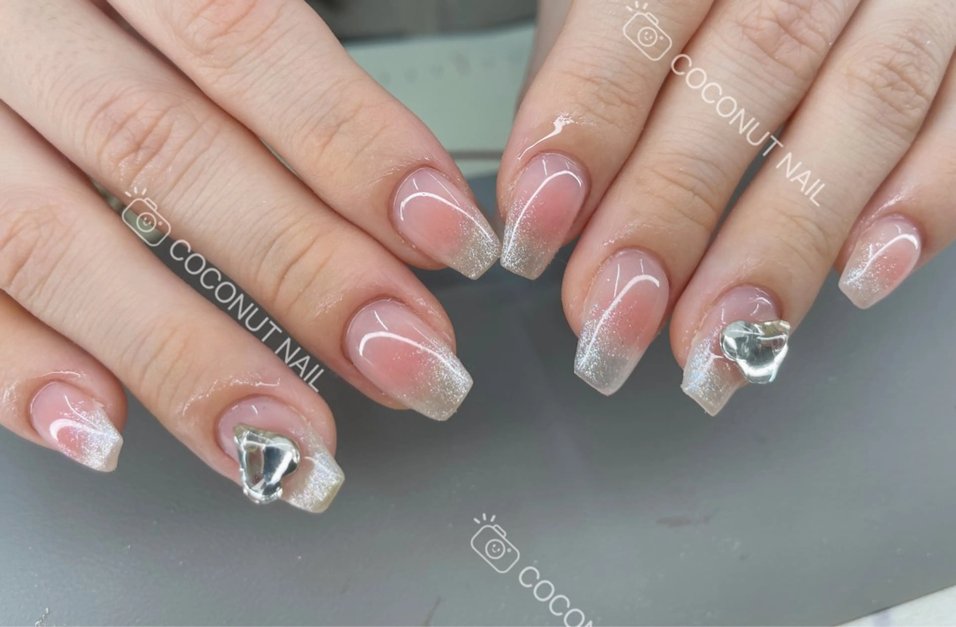 ネイル ハンドネイル 神田 ココナッツのネイルデザイン