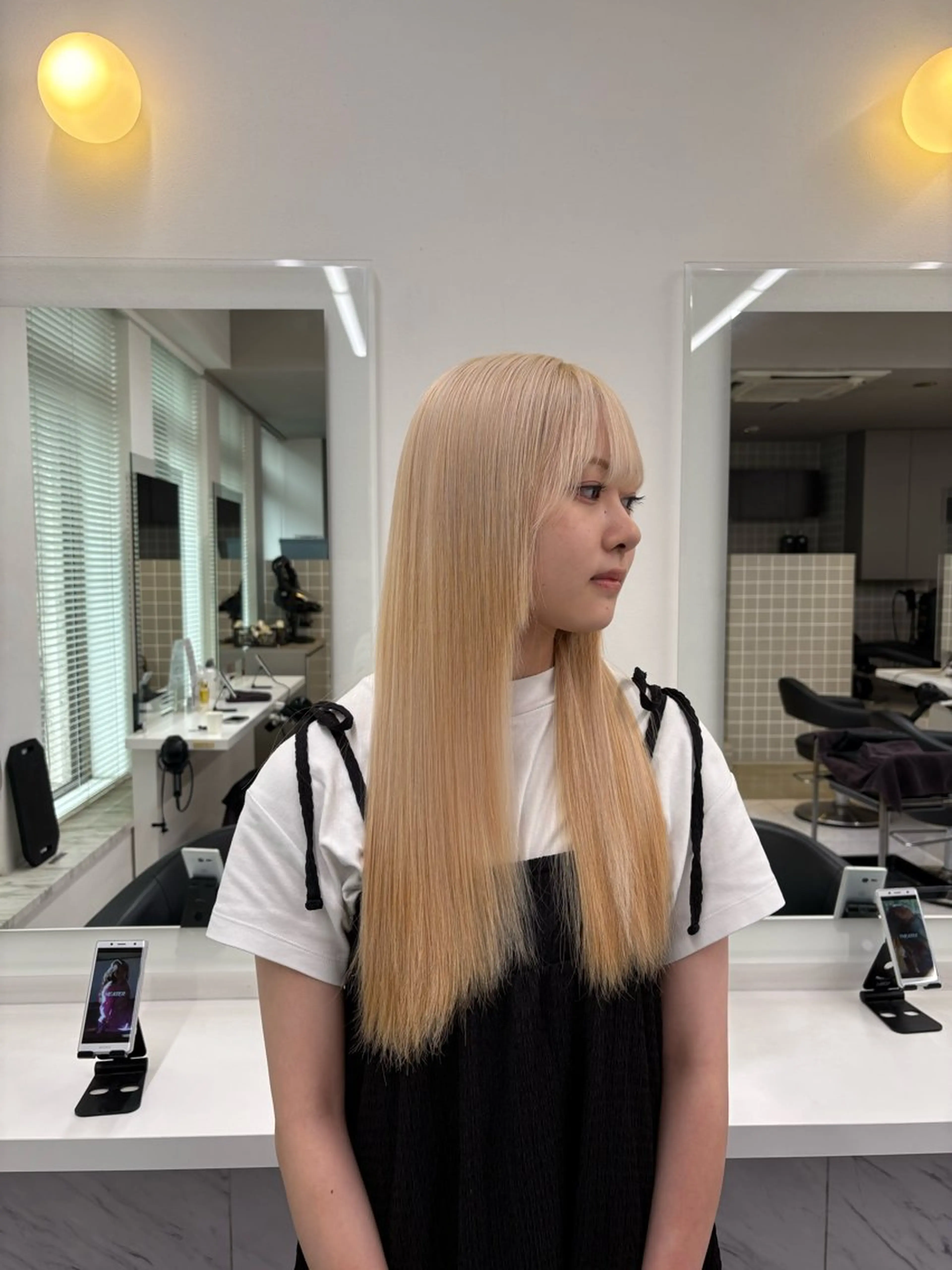 カラー ヘアカラー 透明感ベージュ🤎 ナチュラルレイヤーのヘアスタイル