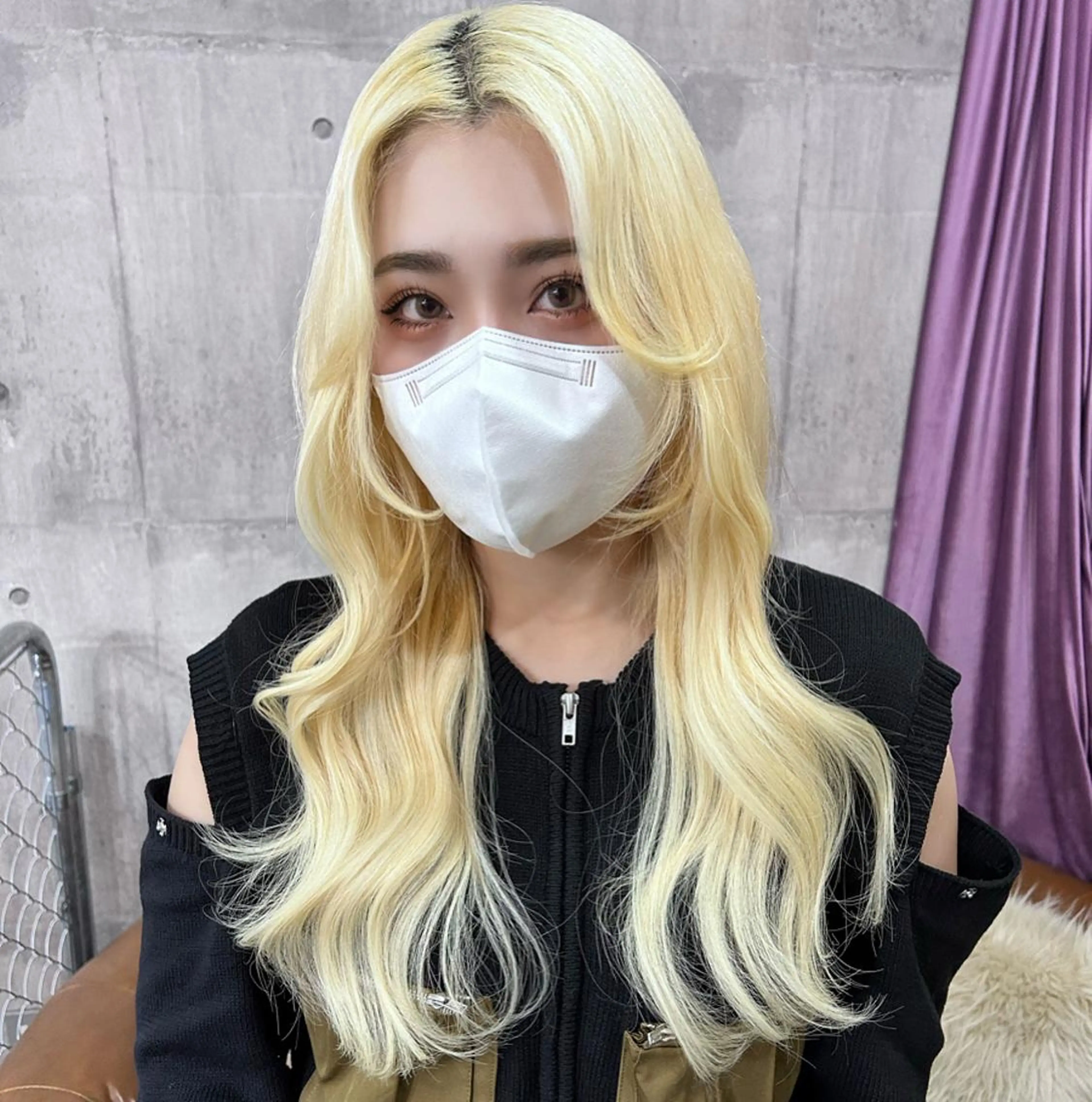 ロング カラー シールエクステ ブリーチ 抜きっぱなしブロンド ブロンド ハイトーンカラー エクステ SHURI❤️‍🔥 中/韓mix ♡のヘアスタイル