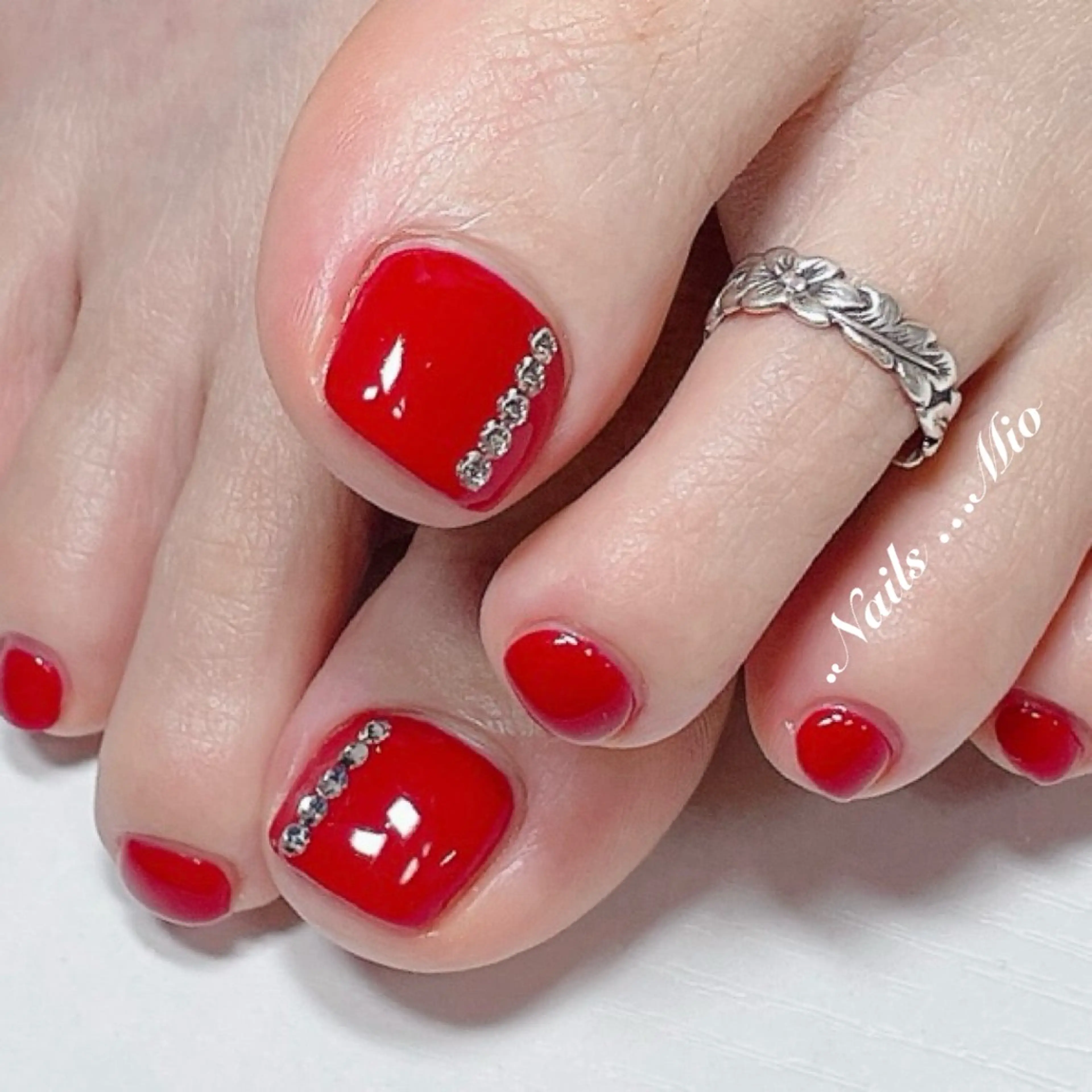 ネイル アートネイル フットネイル ジェルネイル ワンカラーネイル ストーンネイル .Nails Mio 赤羽西ネイルサロンのネイルデザイン