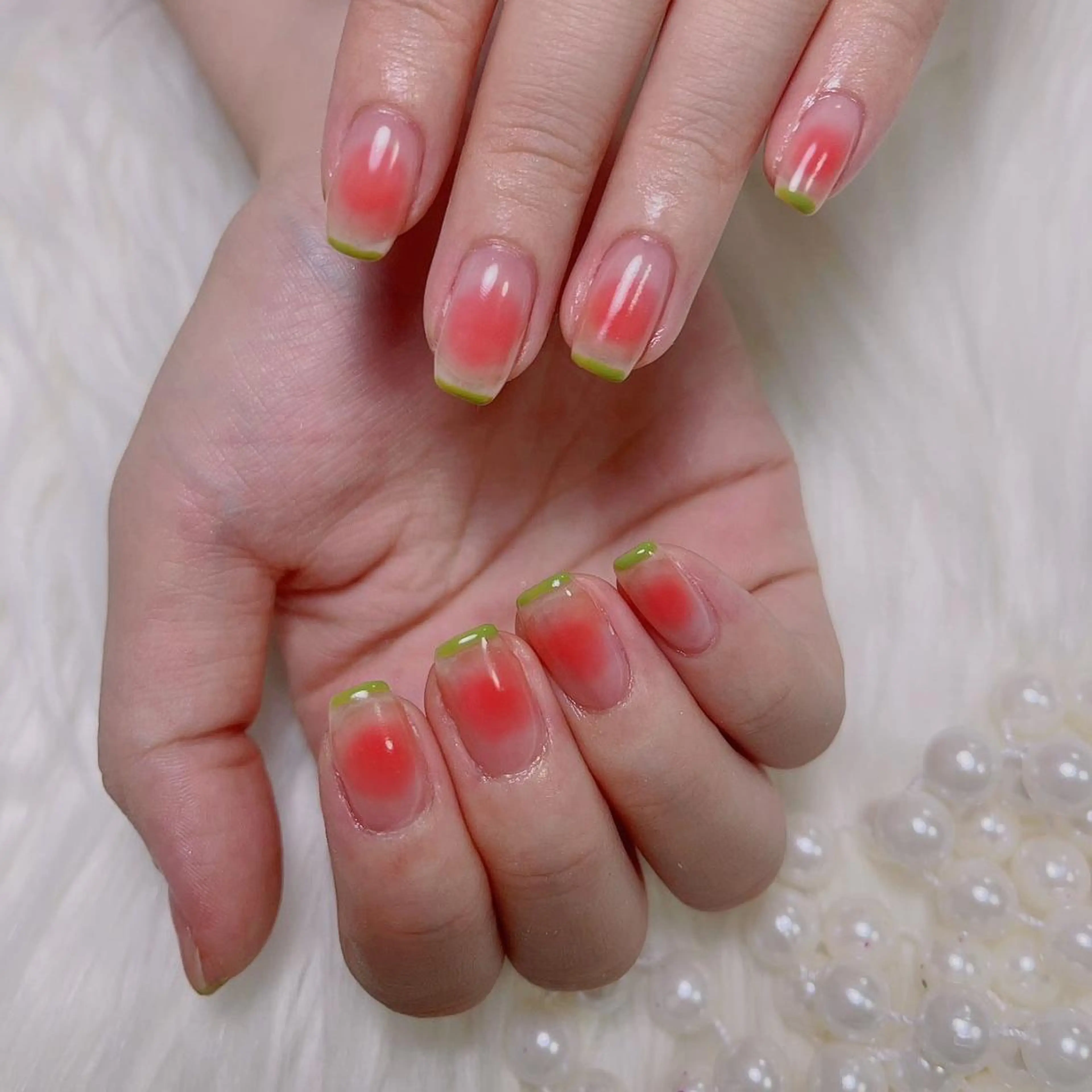 チークネイル【ベース一色付】【ジェル付き替えオフ無料】の写真