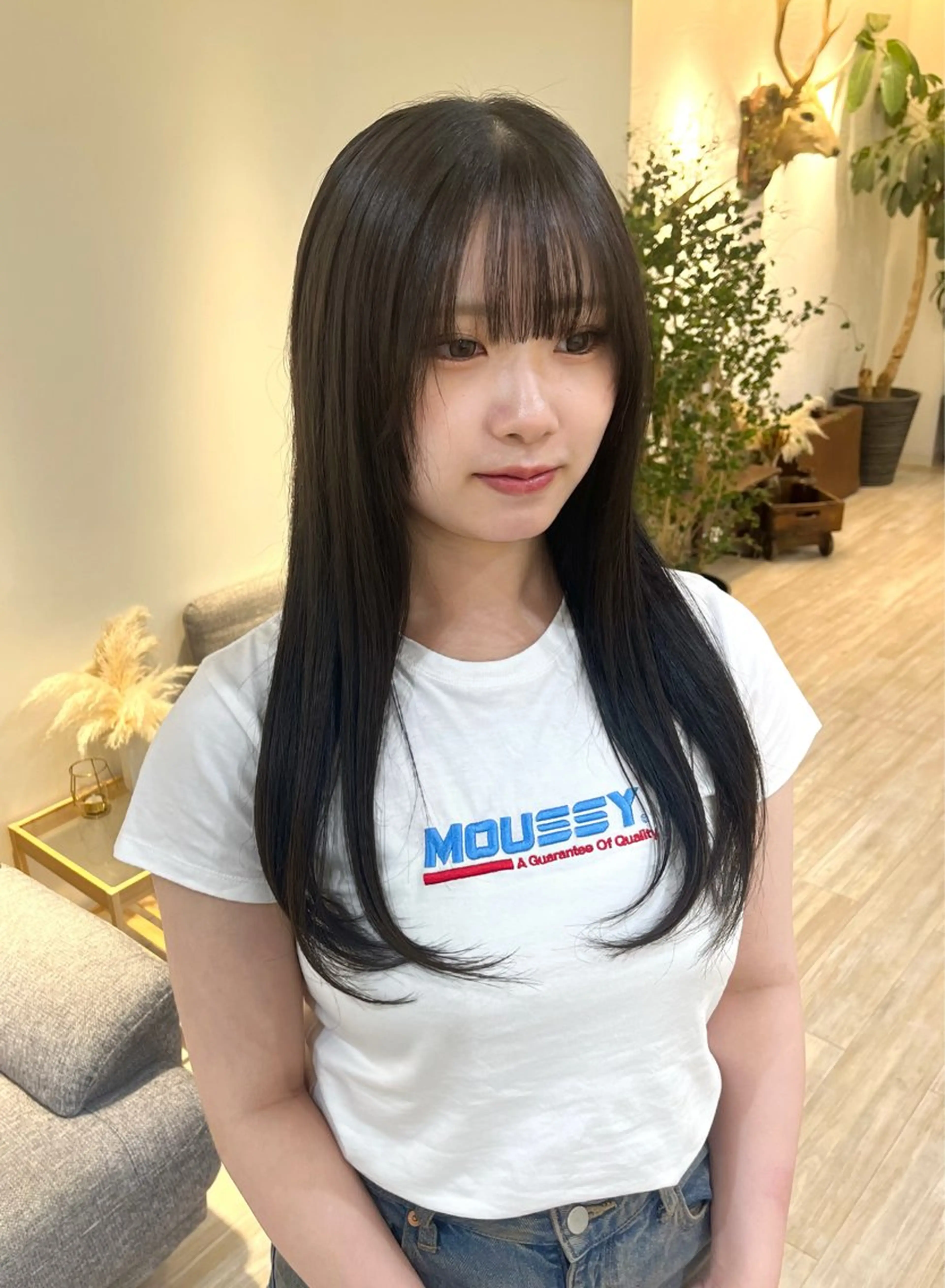 セミロング カラー つぼみ/パーマ ／レイヤー／ボブのヘアスタイル