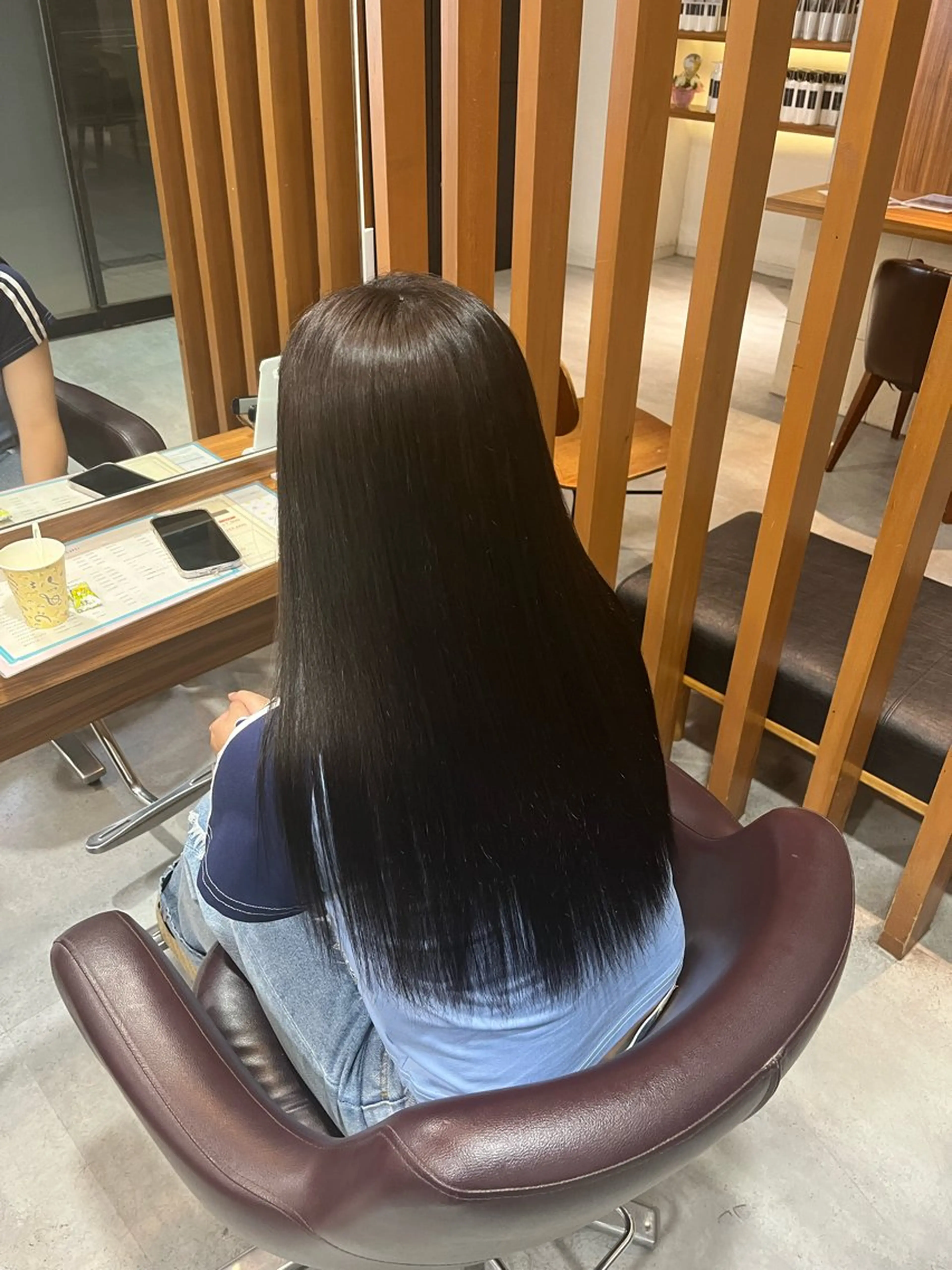 カラー 黒髪 透明感カラー グレージュ ヘアカラー ブリーチカラー 🦋RANA🦋のヘアスタイル