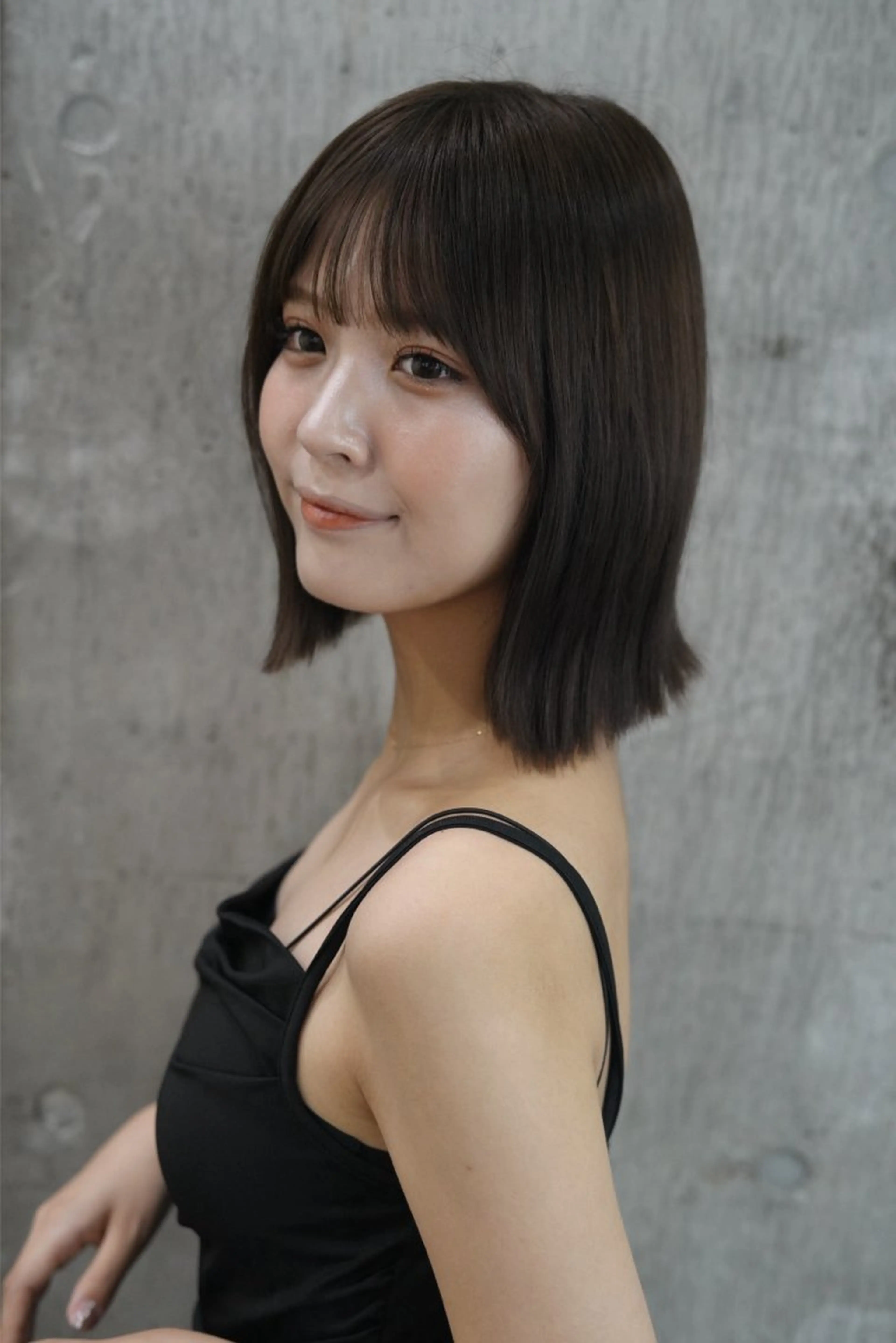 ミディアム カット ヘアカラー トリートメント yelm所属・🫒オリーブカラー ミディアムレイヤー✨のヘアスタイル