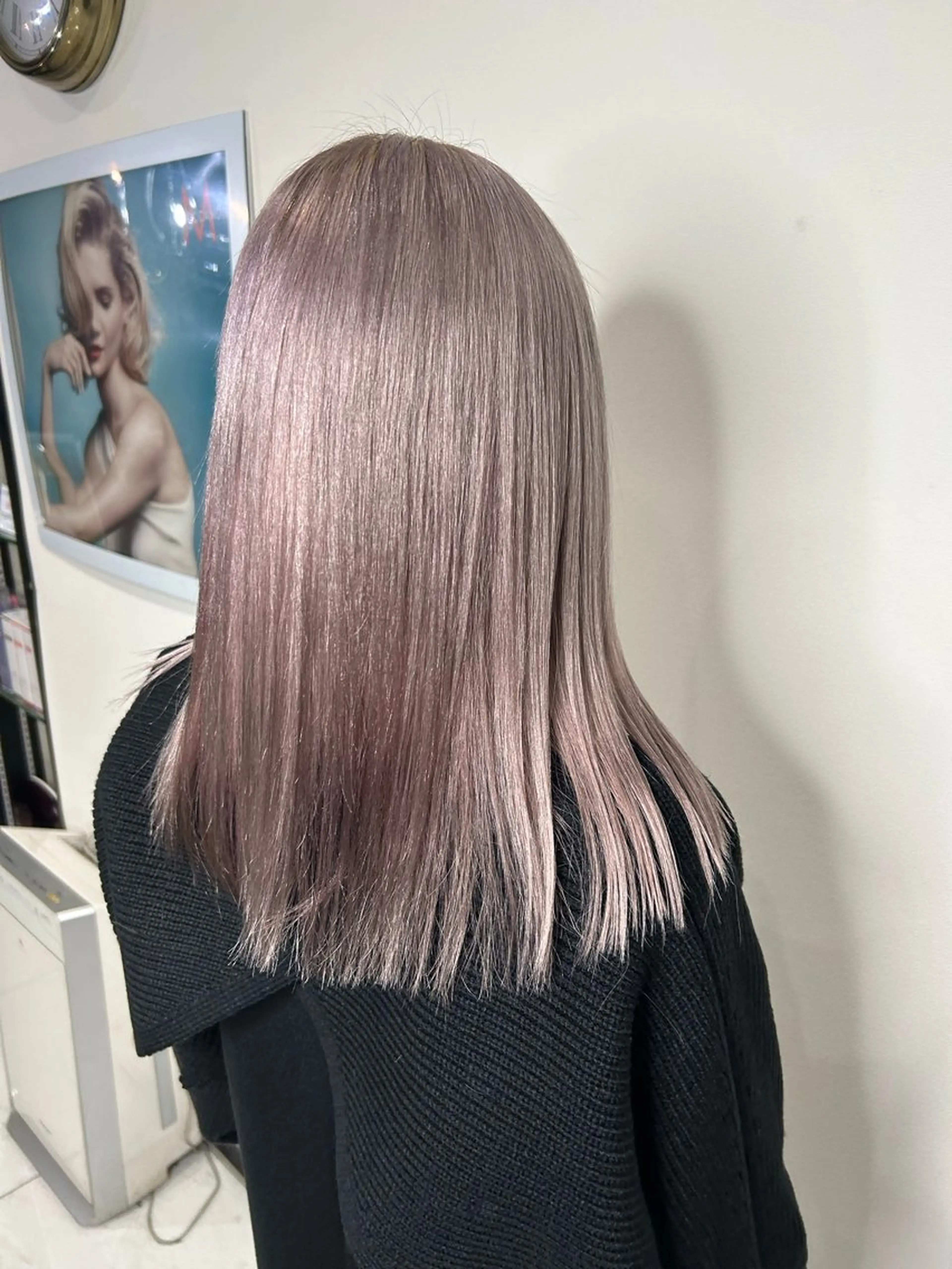 カラー ブリーチ 透明感カラー ハイトーンカラー ラベンダーカラー 長田 麻友子のヘアスタイル