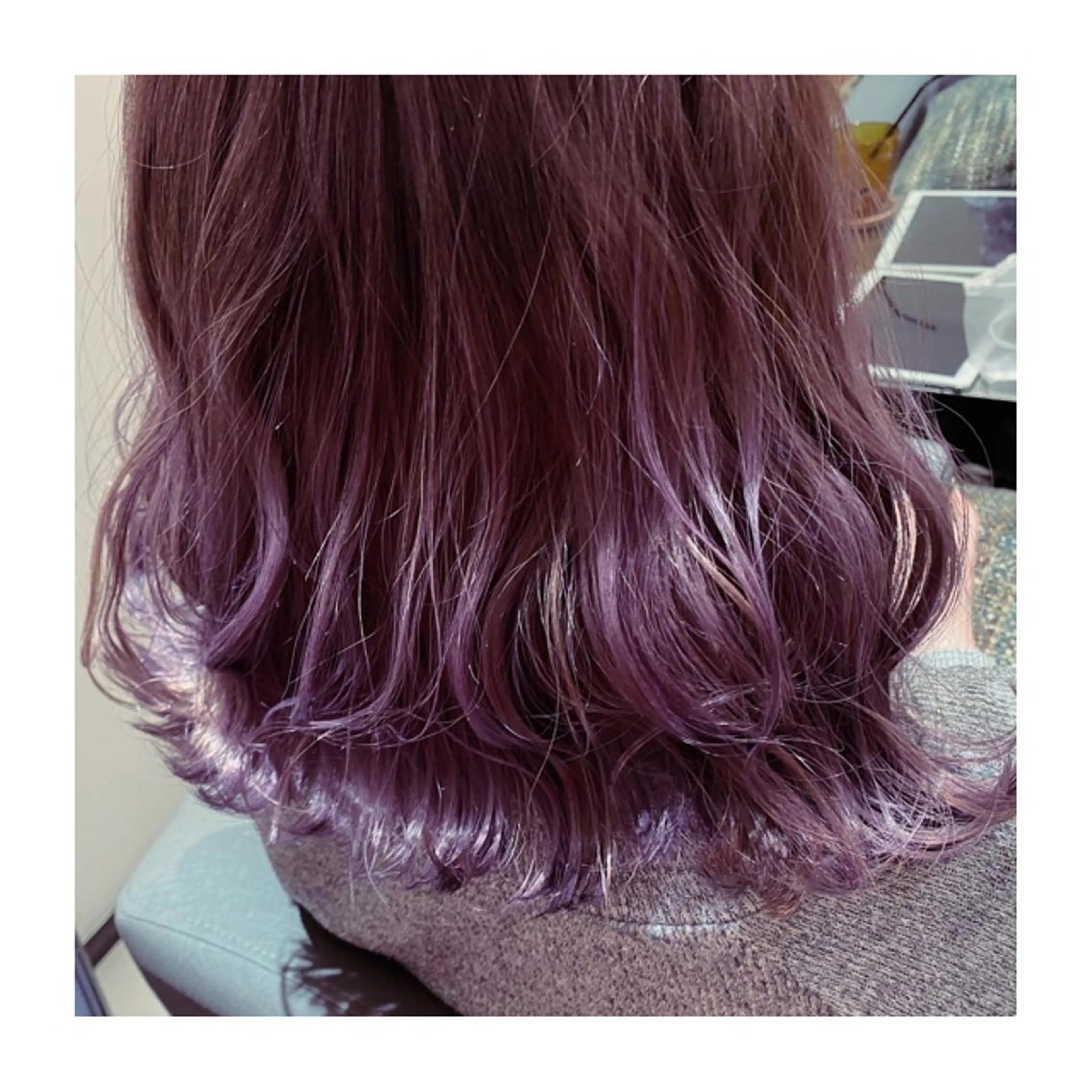 ミディアム カラー ヘアアレンジ ラベンダーカラー 小國 綾かのヘアスタイル