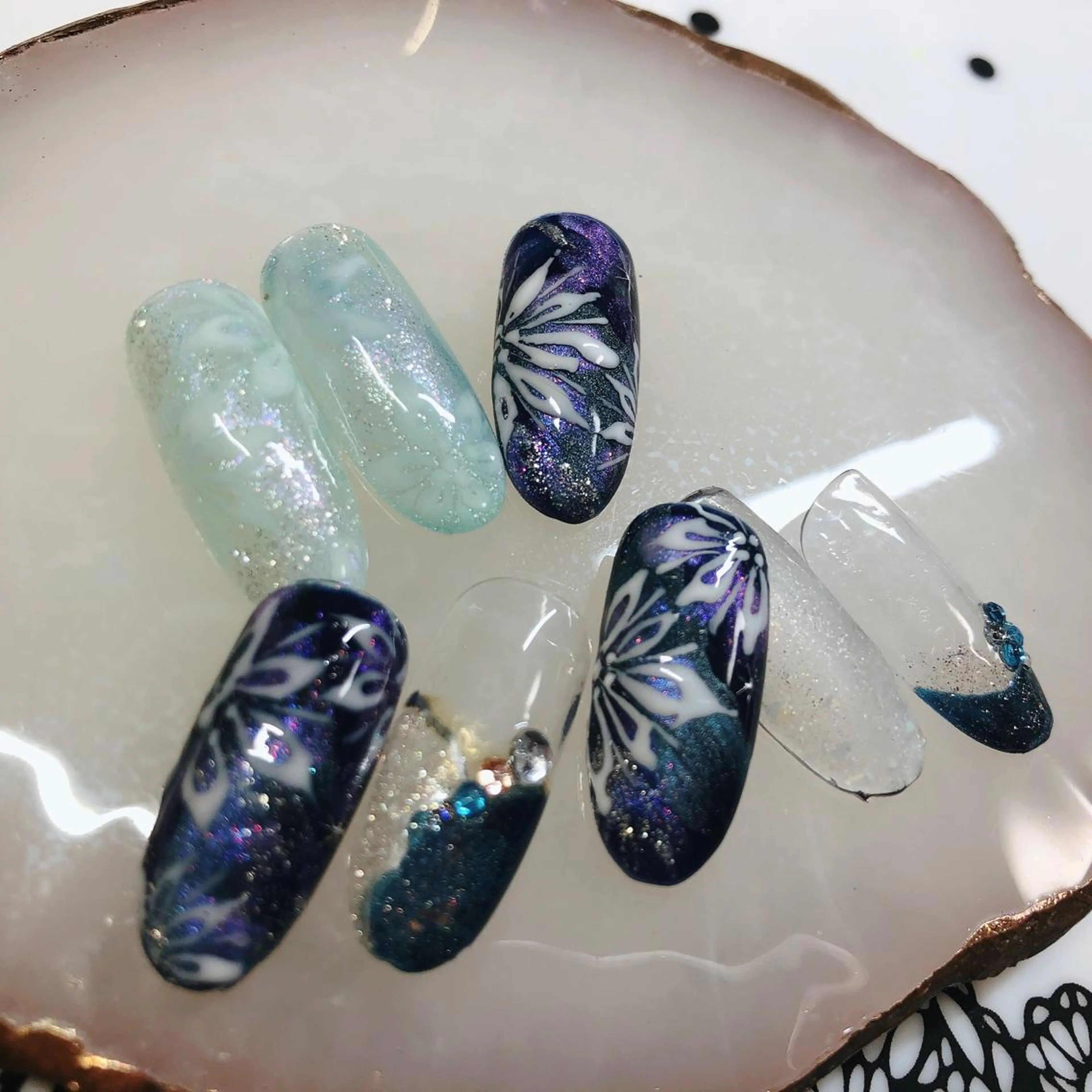 ネイル 奥園 良恵のネイルデザイン