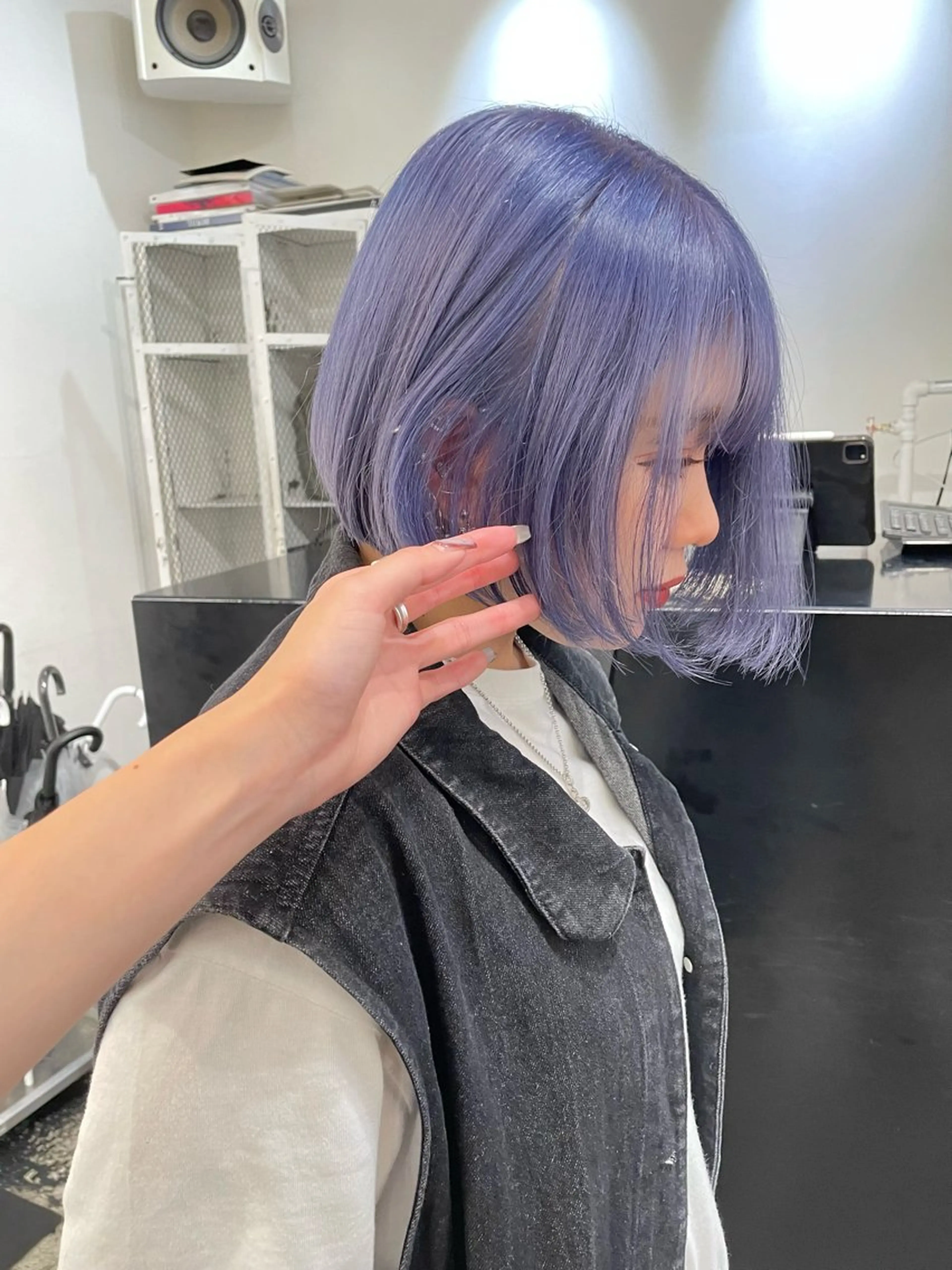 ミディアム カラー ヘアアレンジ ブリーチ ラベンダーカラー カット ヘアカラー トリートメント 艶ハイトーン/ヘア アレンジAYAKAのヘアスタイル