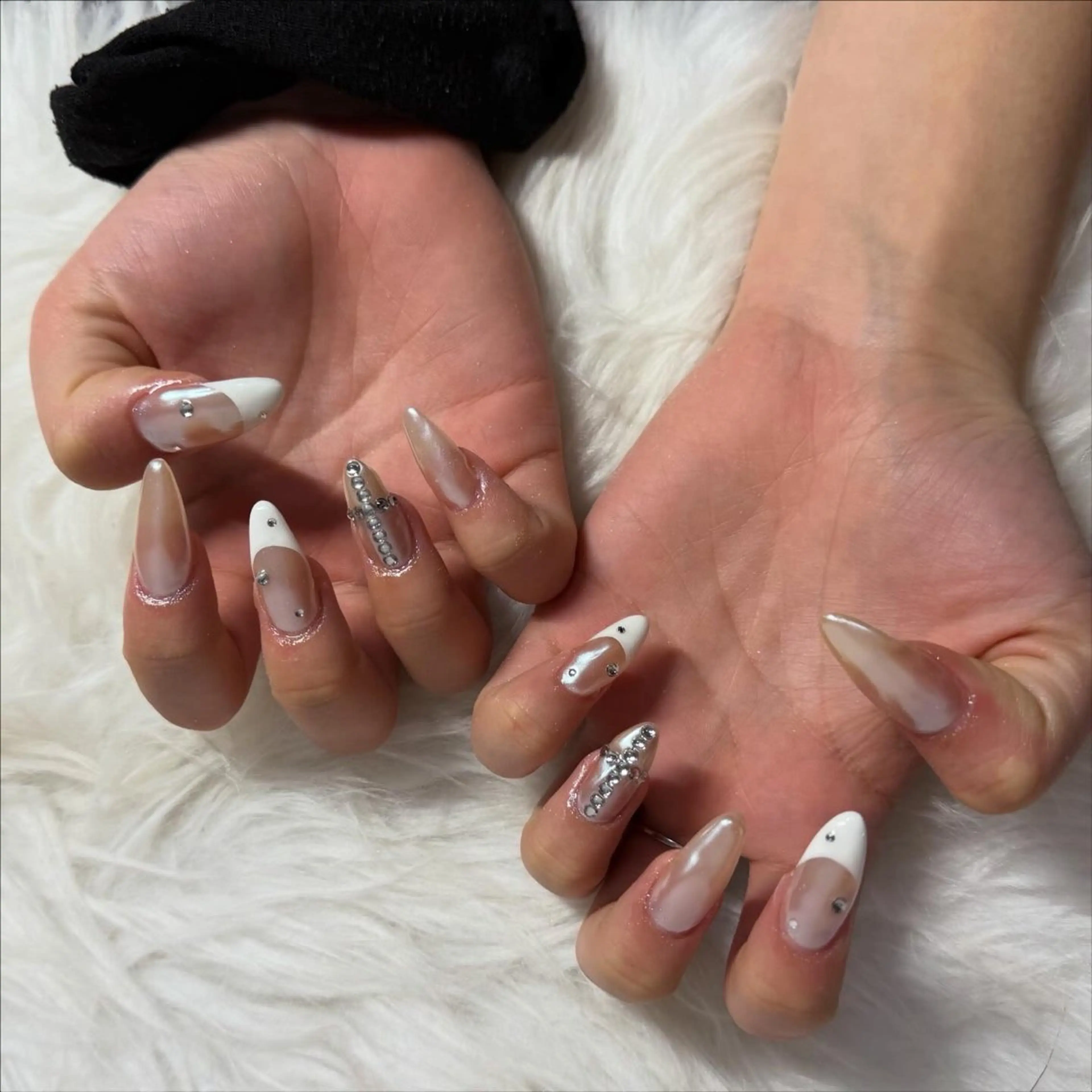 ロング ハンドネイル mao .のネイルデザイン