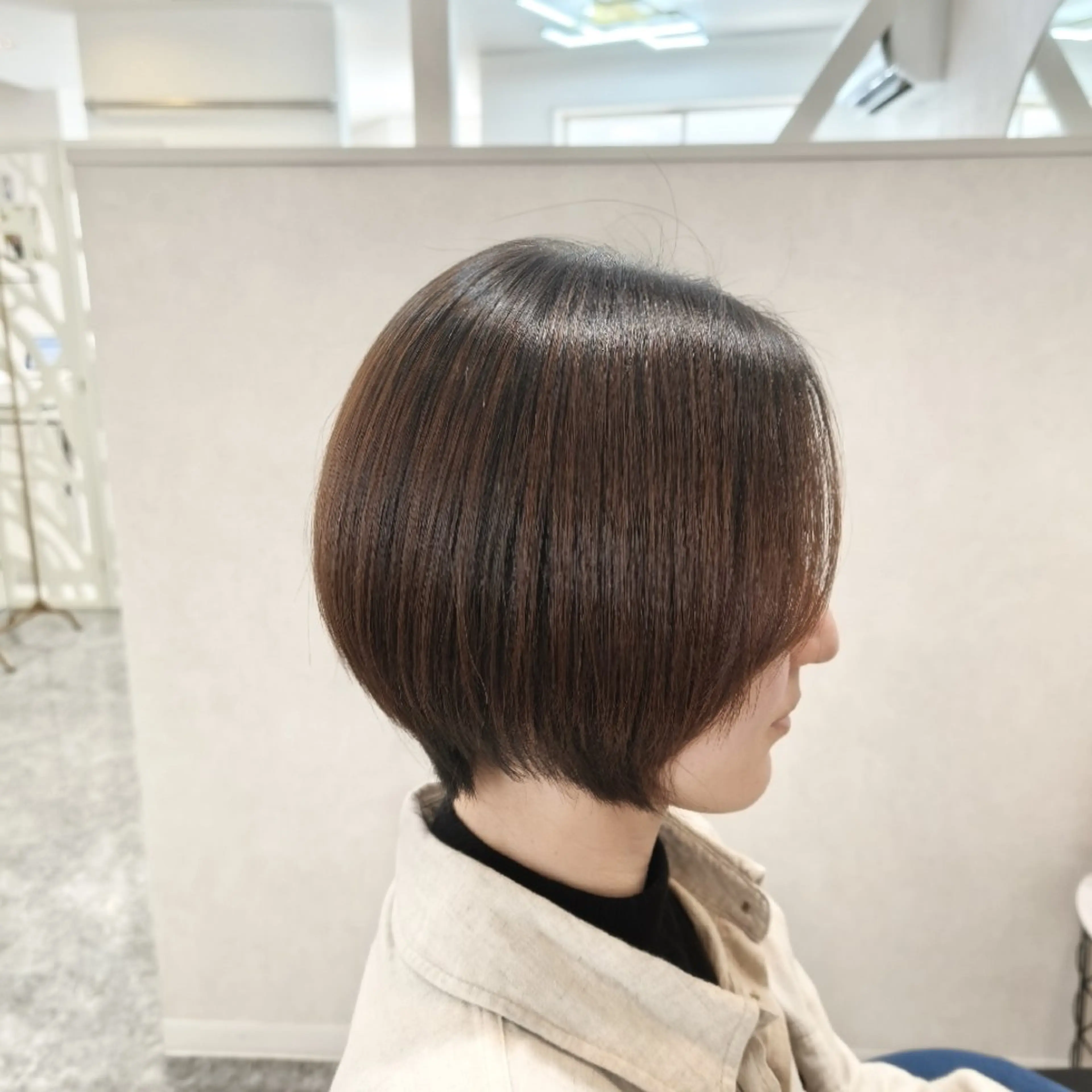 ショート Day FRAME noeのヘアスタイル