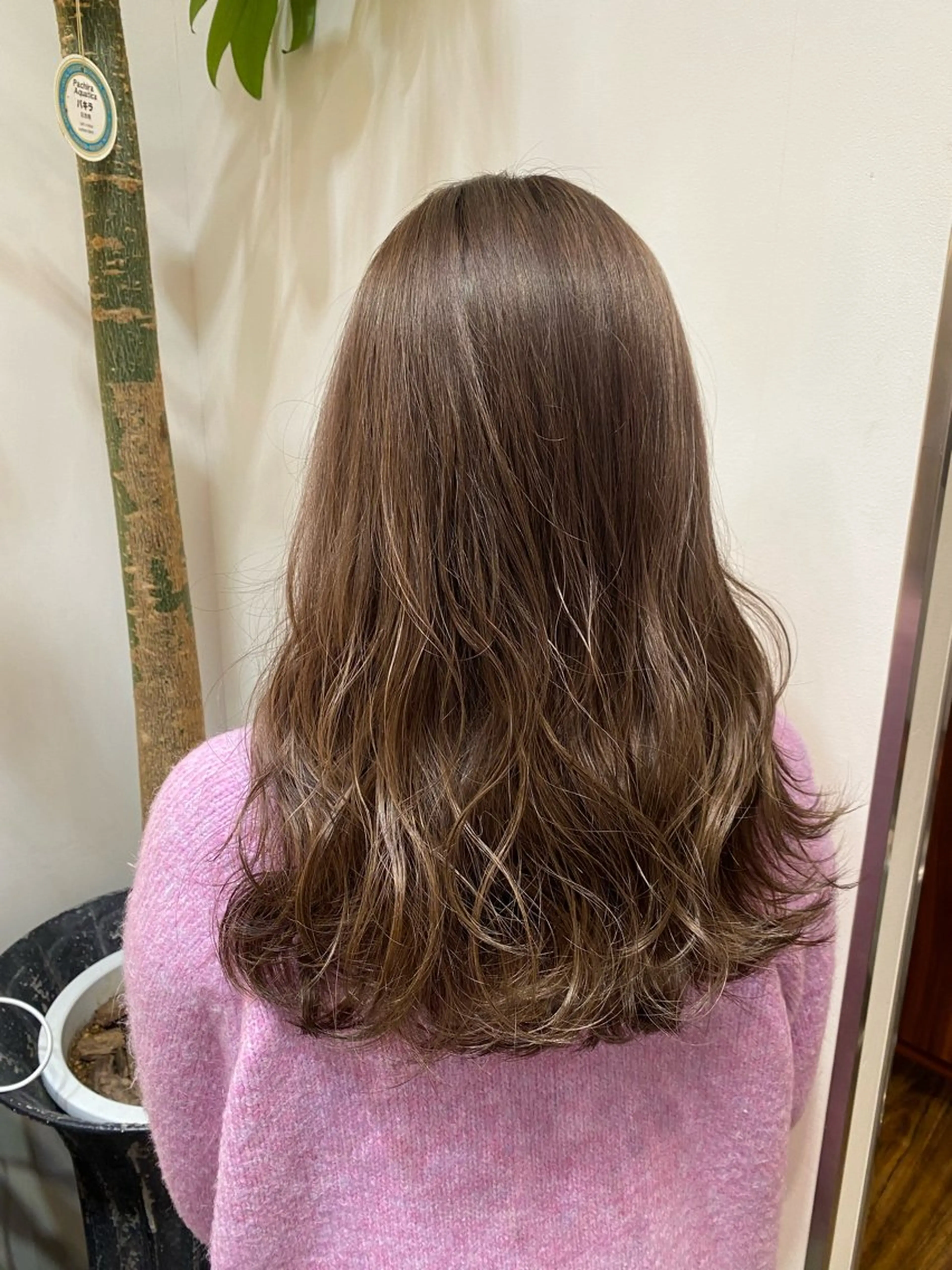 ロング カラー ベージュカラー ブリーチ カット ヘアカラー トリートメント TinkerLip所属・レイヤー／ボブ／暗髪 透明感カラーChieのヘアスタイル