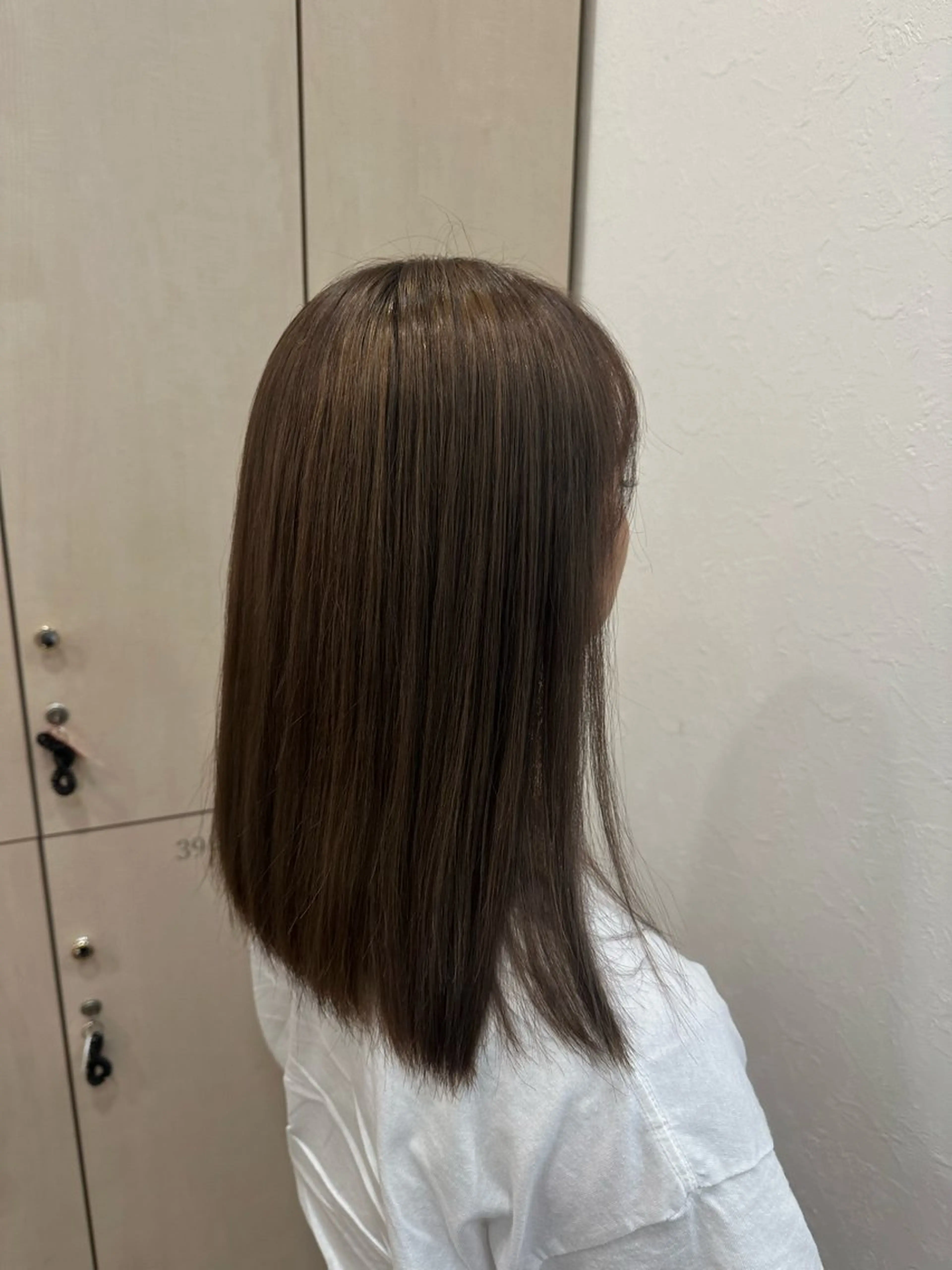 カラー Miki .のヘアスタイル