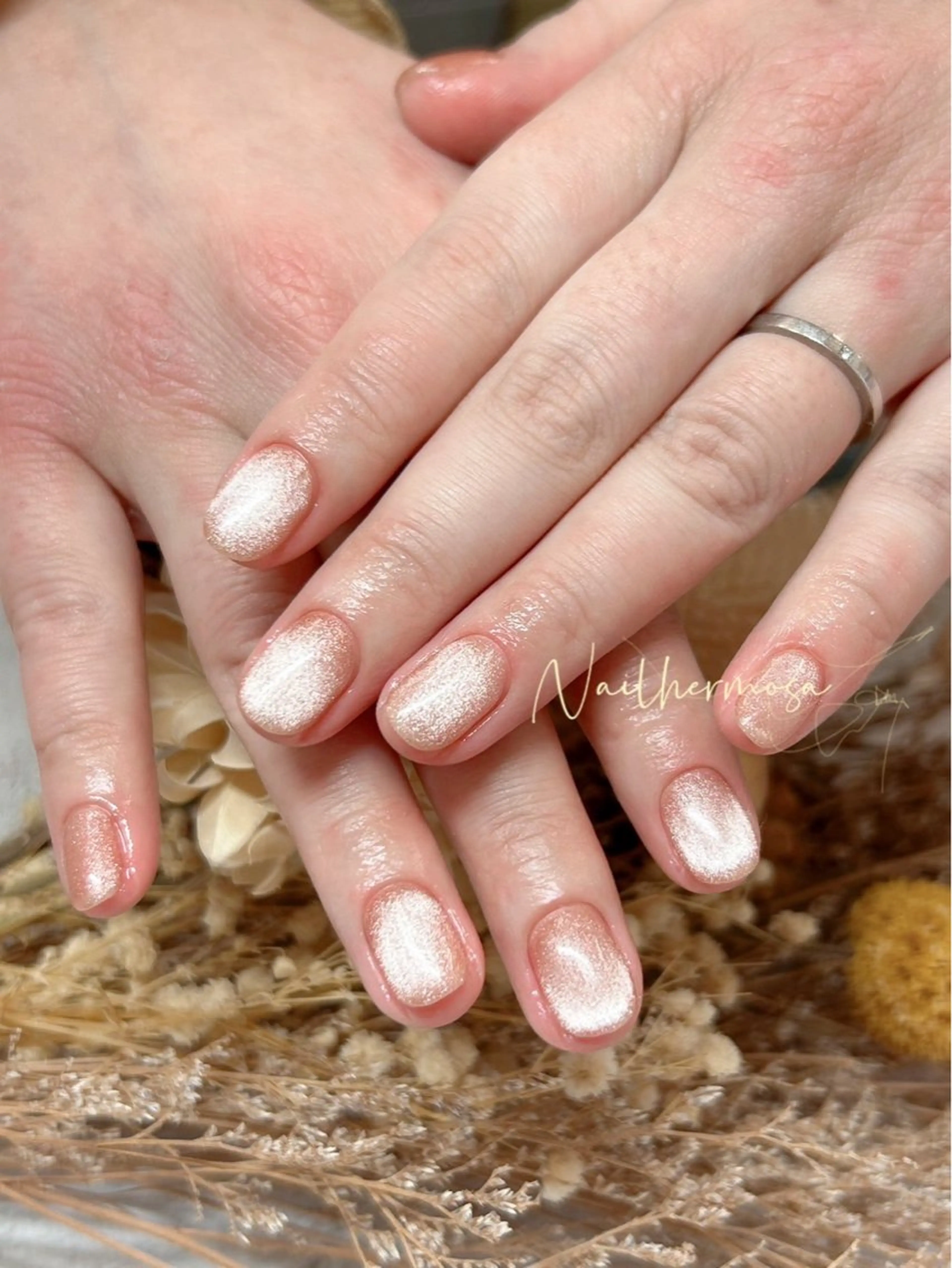 ネイル 長さ出し フラッシュネイル フットネイル ジェルネイル マグネットネイル ハンドネイル エルモサ YURIKAのネイルデザイン