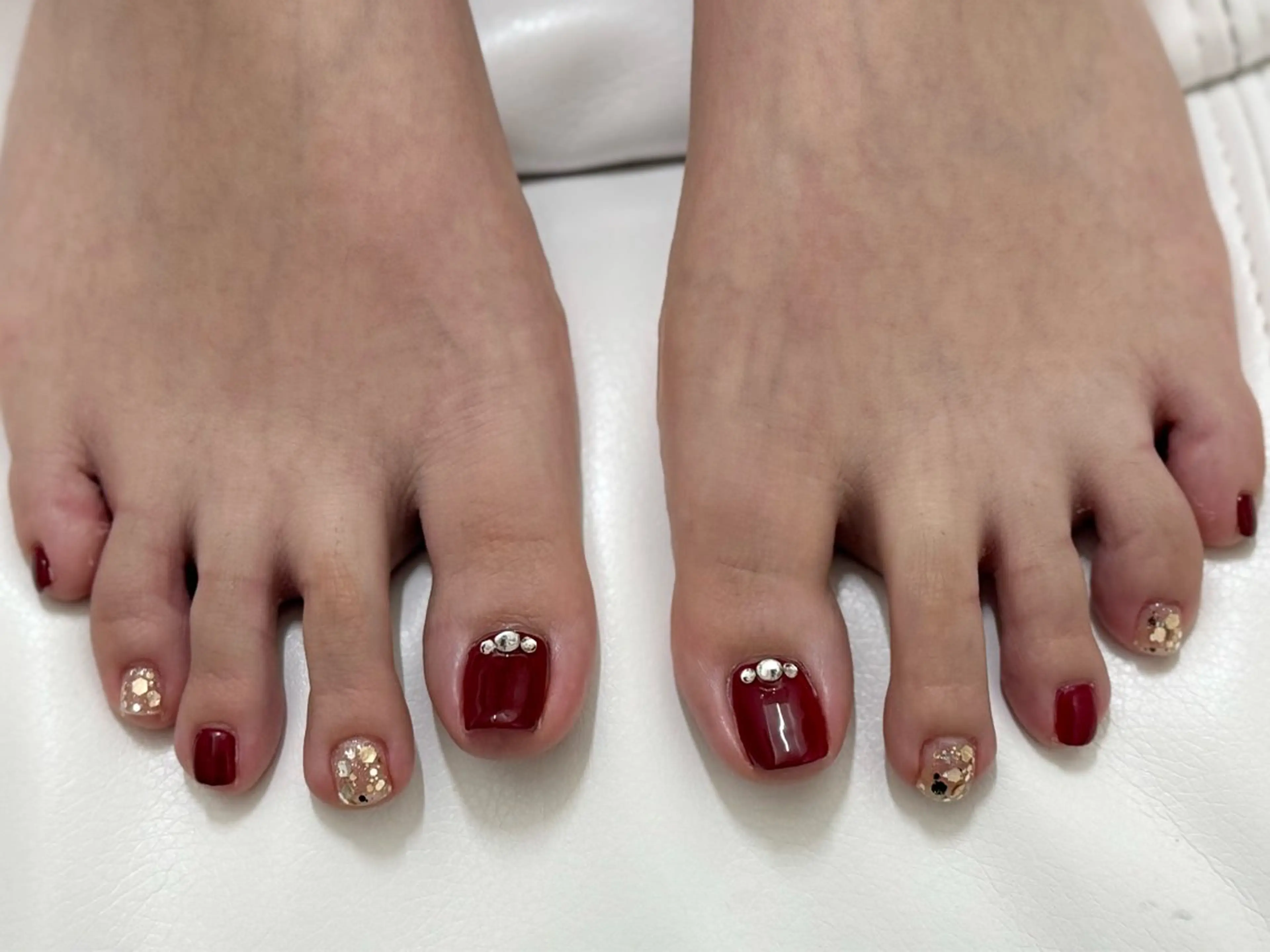 ネイル フットネイル ストーンネイル salone Regina 【サローネ　レジーナ】所属・Regina Marinaのネイルデザイン