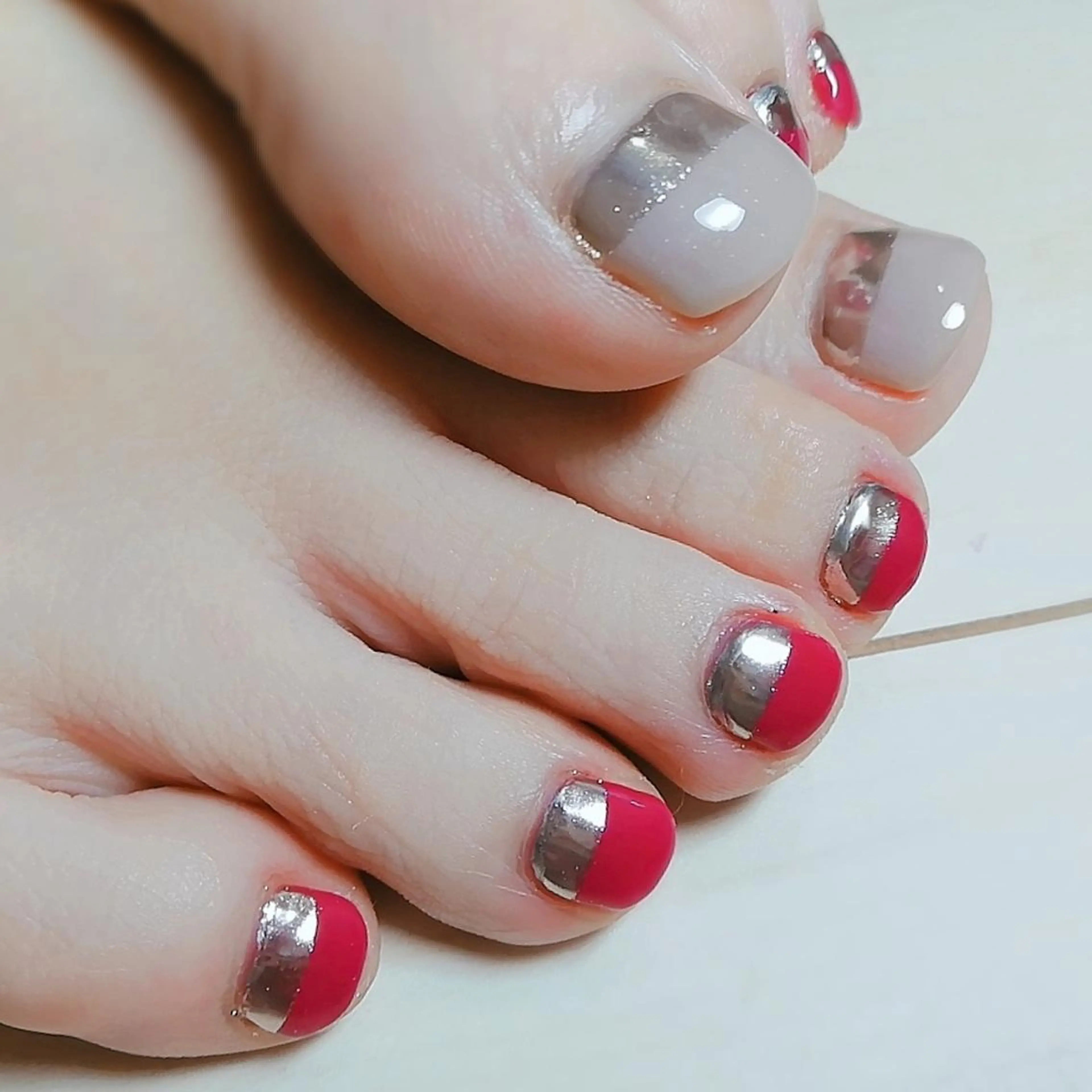 ネイル ミラーネイル フットネイル 柴崎 美幸のネイルデザイン