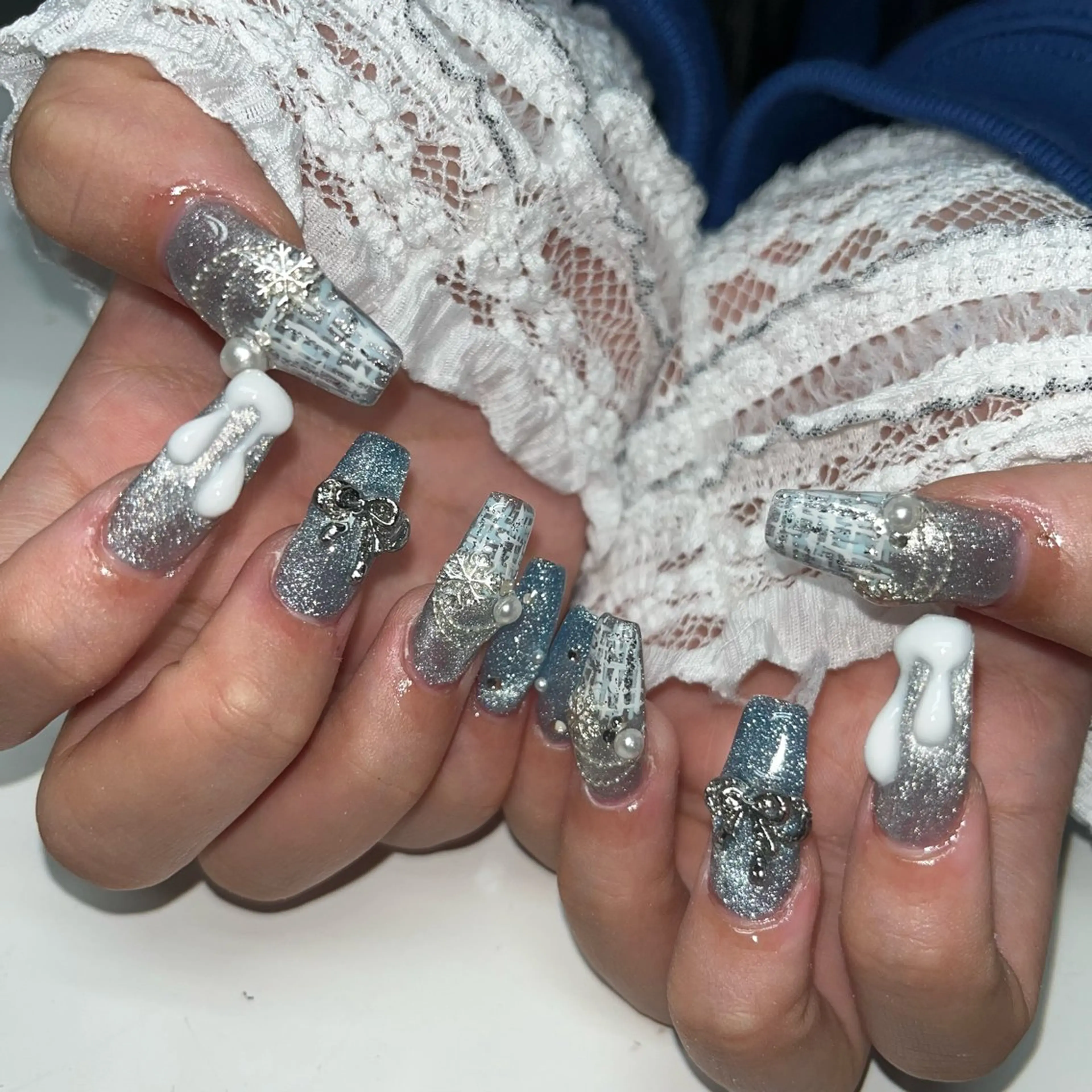 ミディアム ハンドネイル WOLTOKYO渋谷 Anzuのネイルデザイン