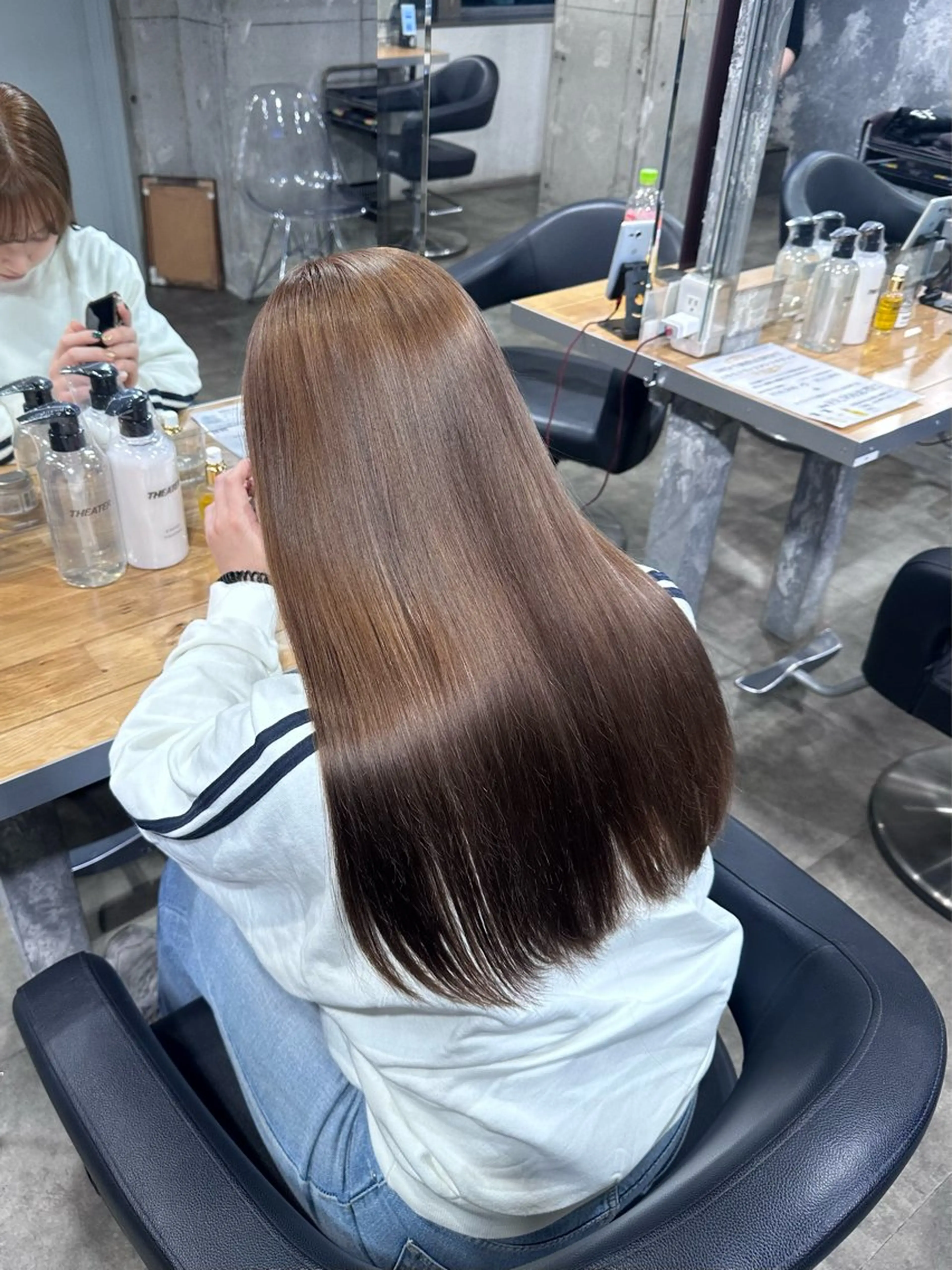 🤍ミニモ学割🤍この冬おすすめ🤍顔周りカット＋透明感のあるくすみカラー🤍の写真