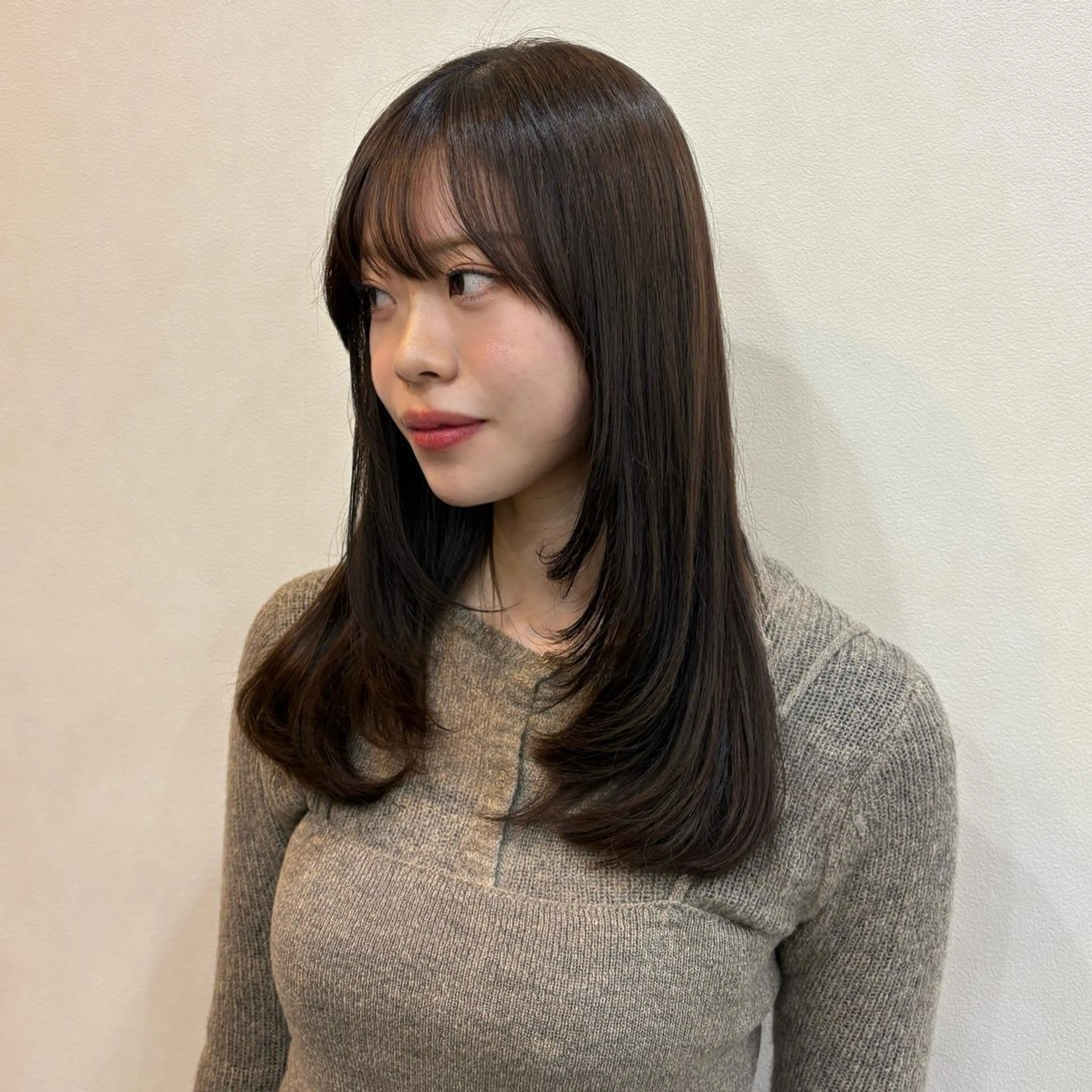 セミロング カット ヘアカラー トリートメント MIDORI🎀 透明感/ベージュのヘアスタイル