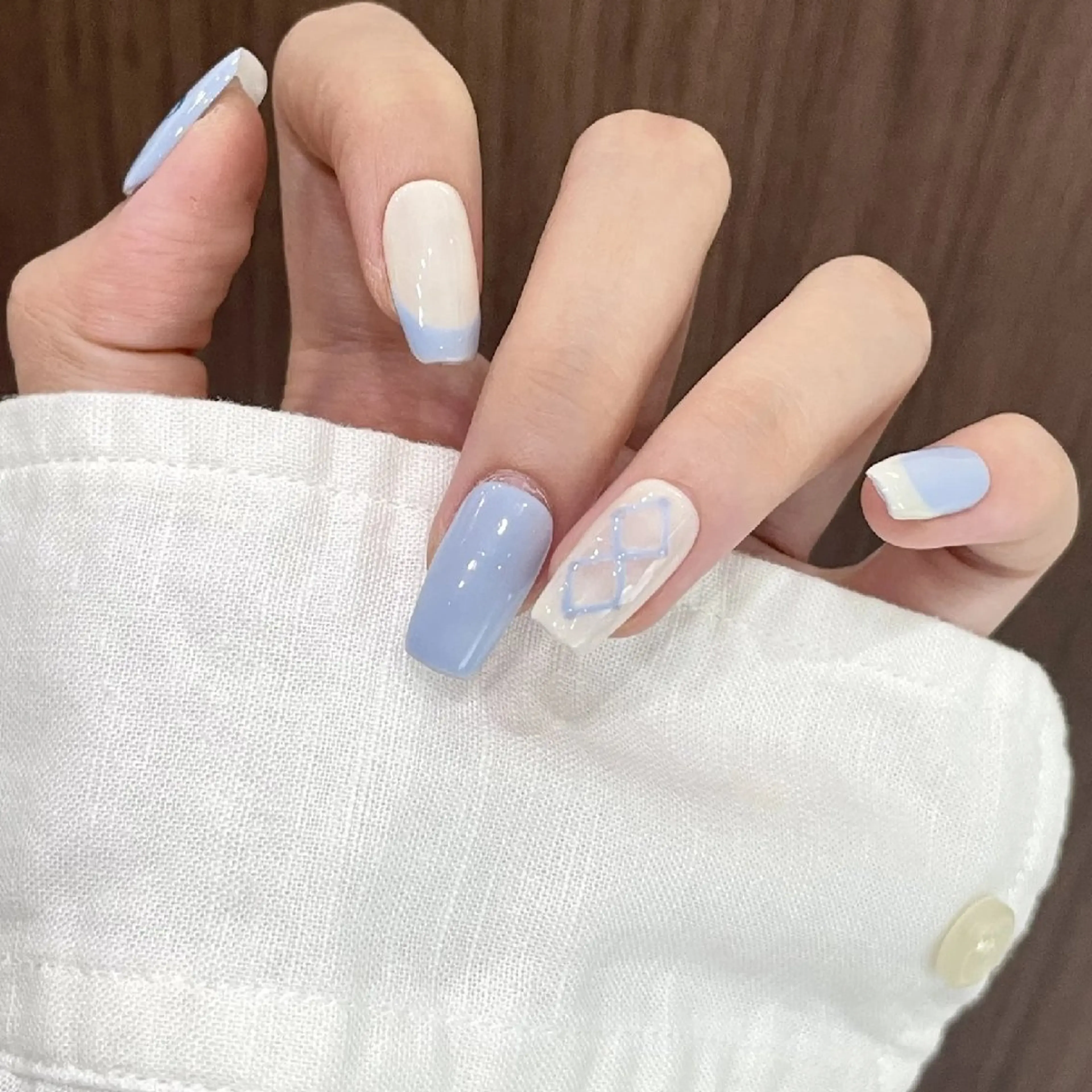 ネイル 鈴木 彩星のネイルデザイン